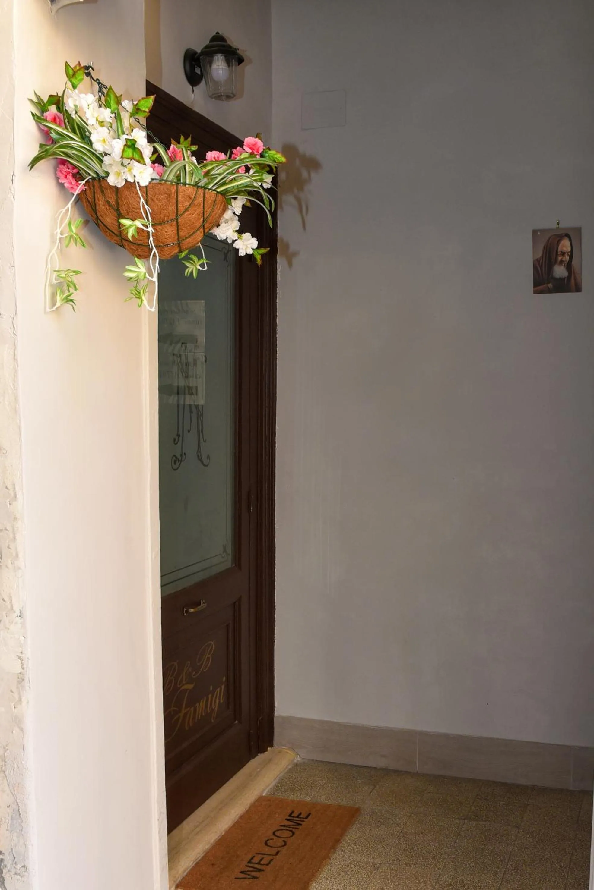 Facade/entrance in Famigi