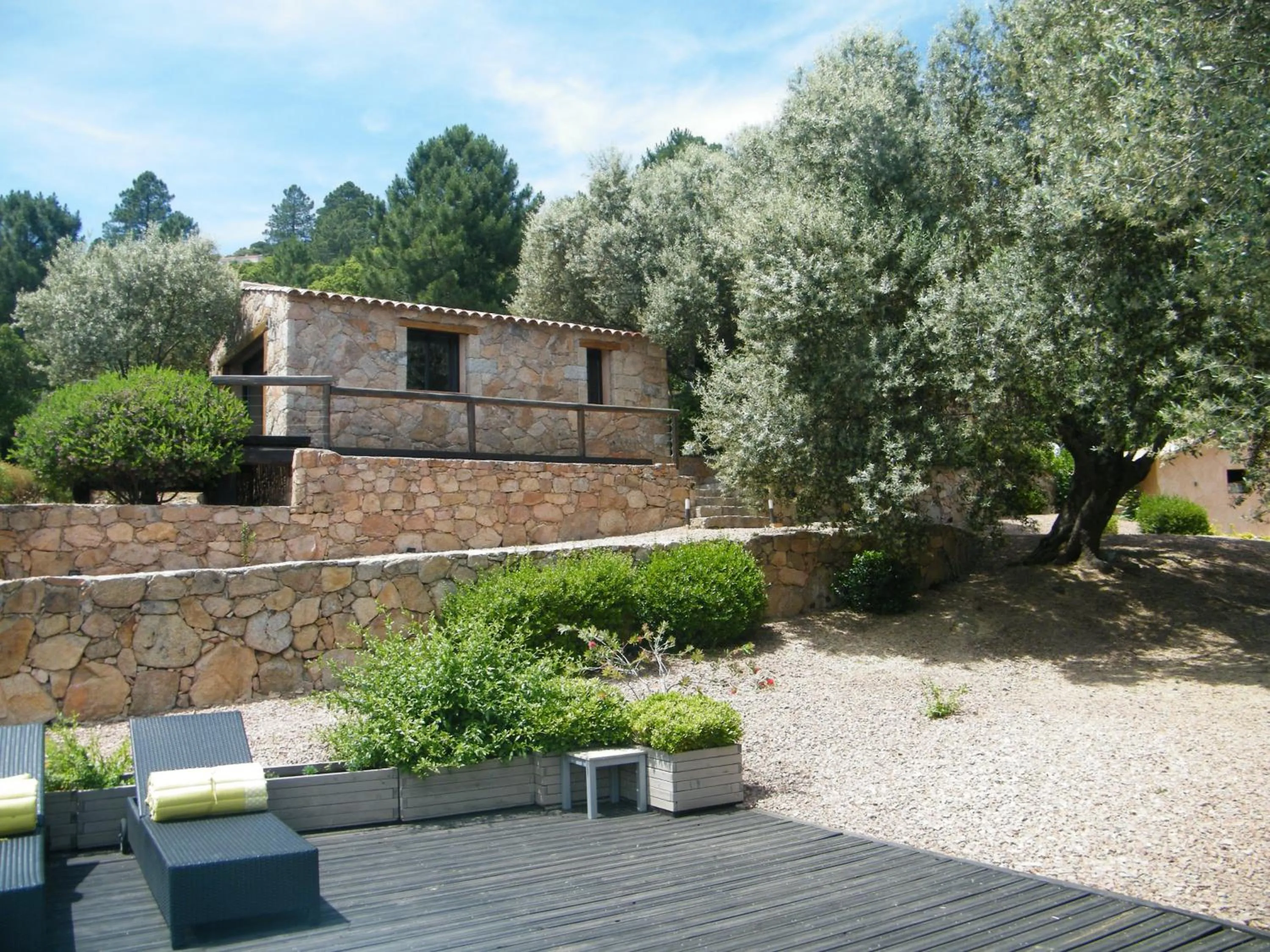 Bedroom in Les Jardins de Mathieu