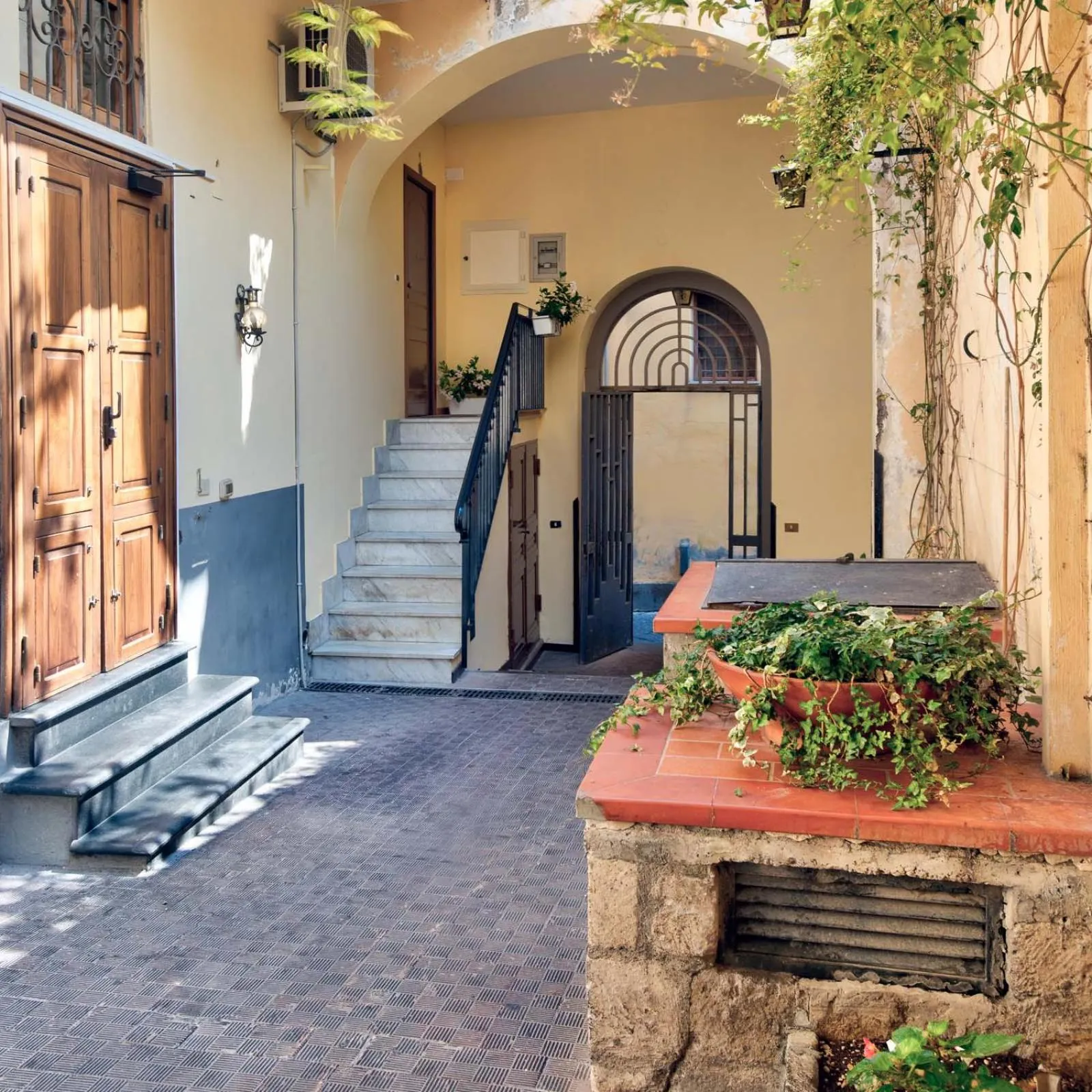Facade/entrance in Cuore di Sorrento Suites