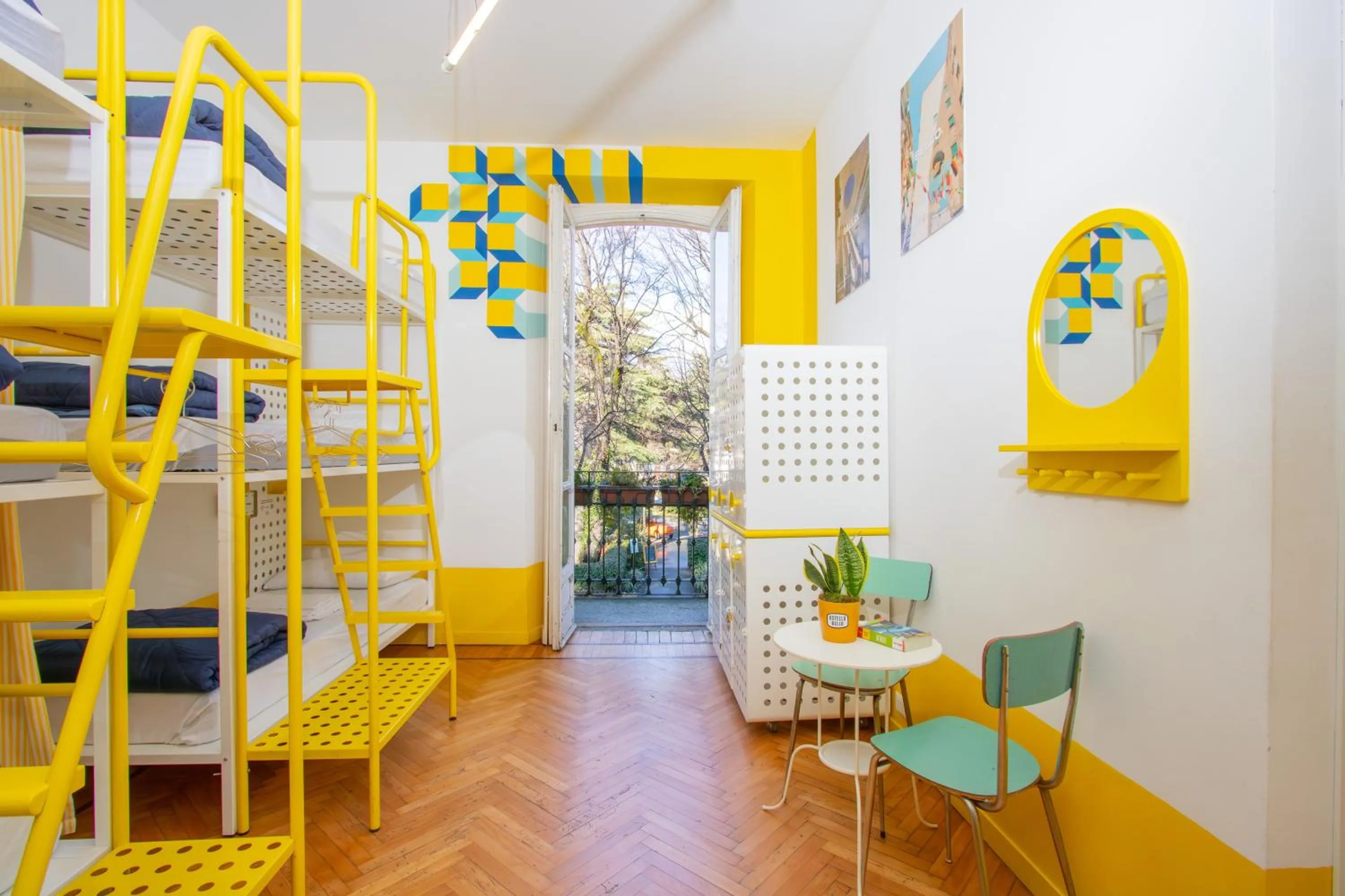 Bed in Ostello Bello Lake Como