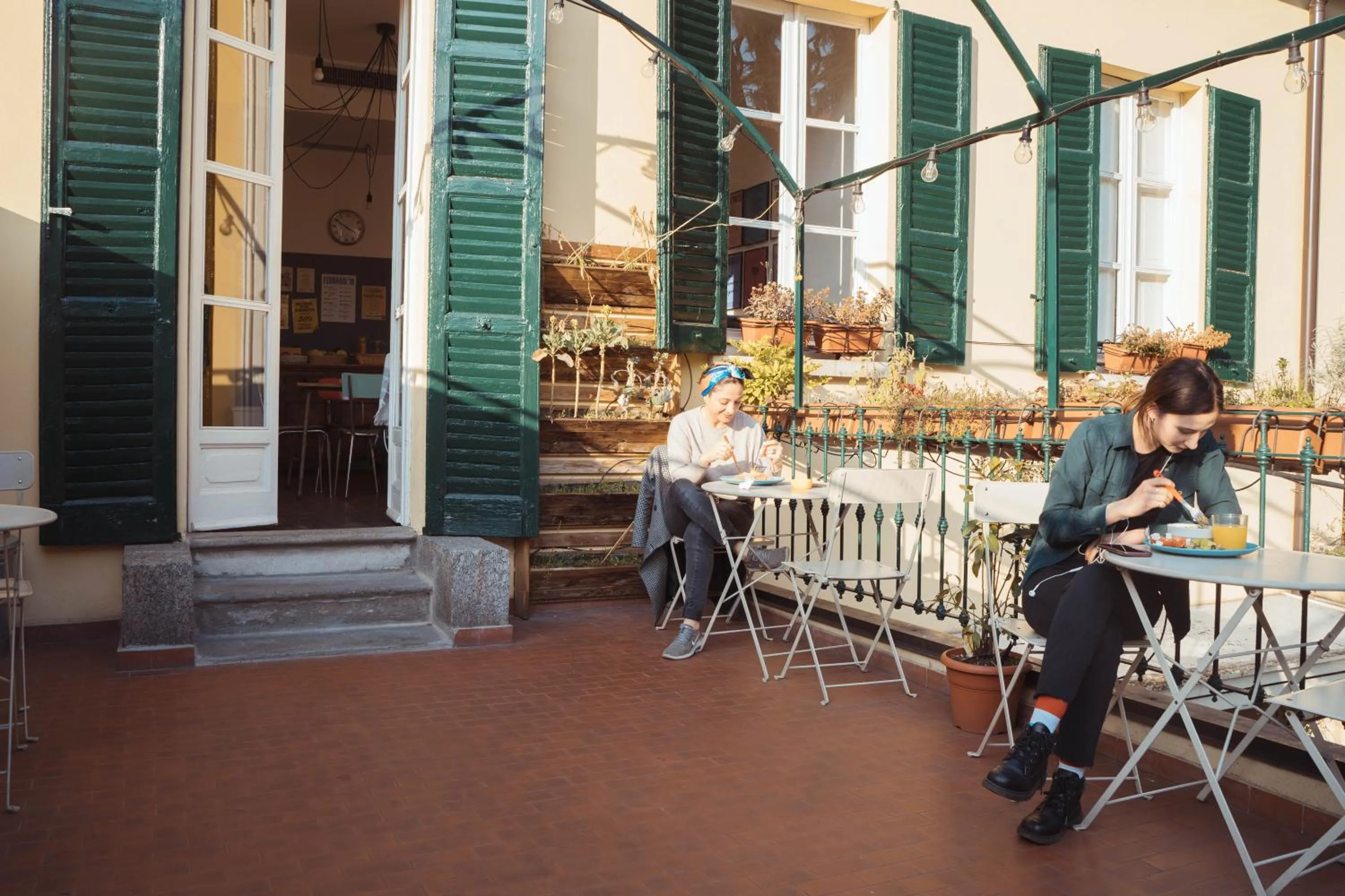 Balcony/Terrace in Ostello Bello Lake Como
