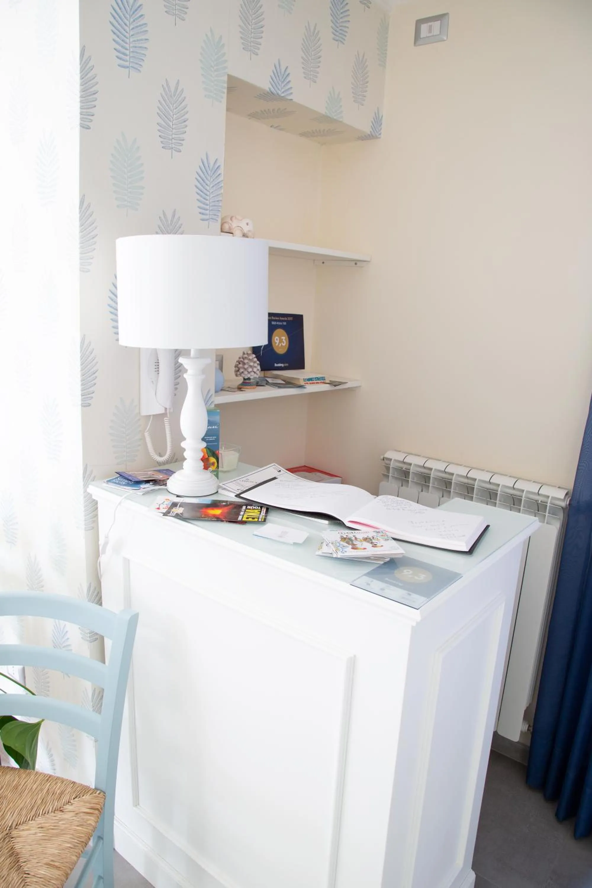 Communal lounge/ TV room in B&B Attico 160