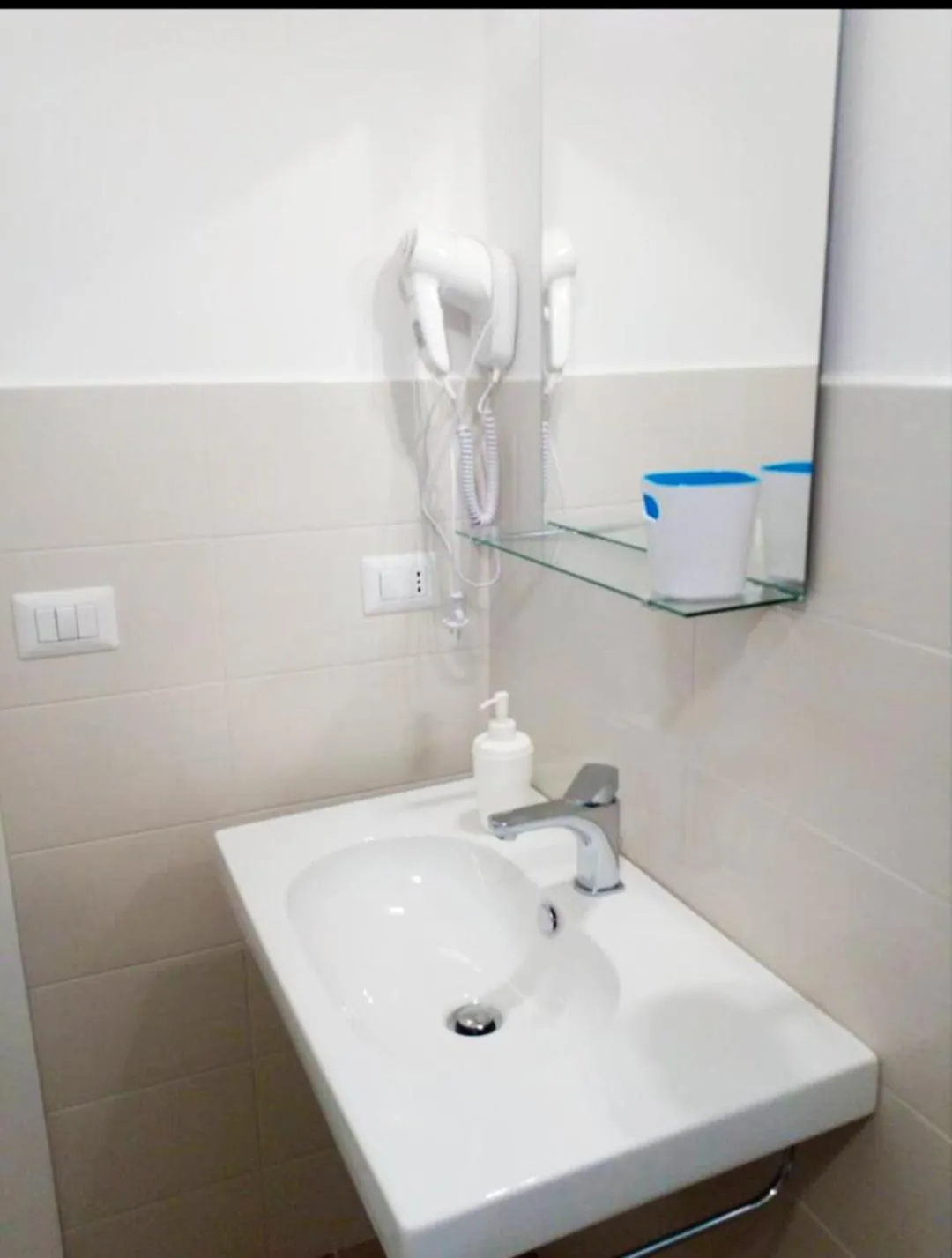 Bathroom in Affittacamere Murgenere