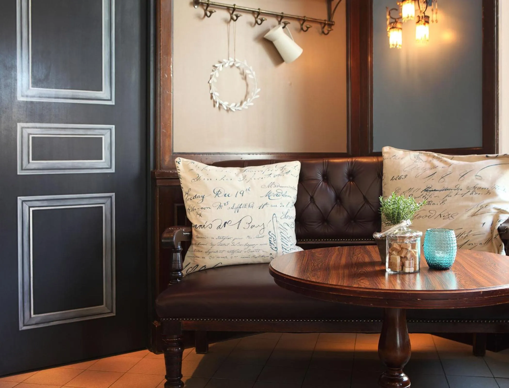 Seating area in Hotel Montana Zürich