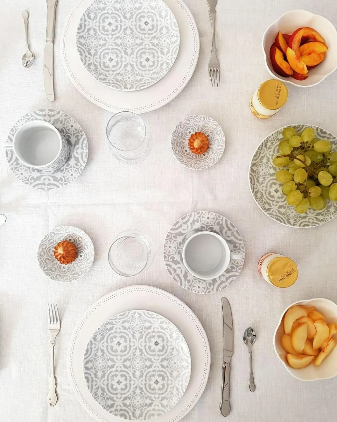 Decorative detail in Azzurro B&B