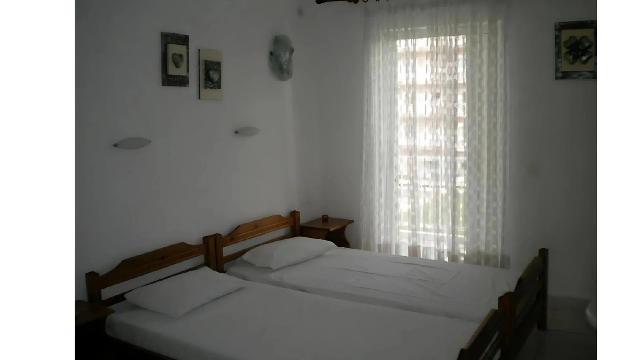 Bed in Aris House