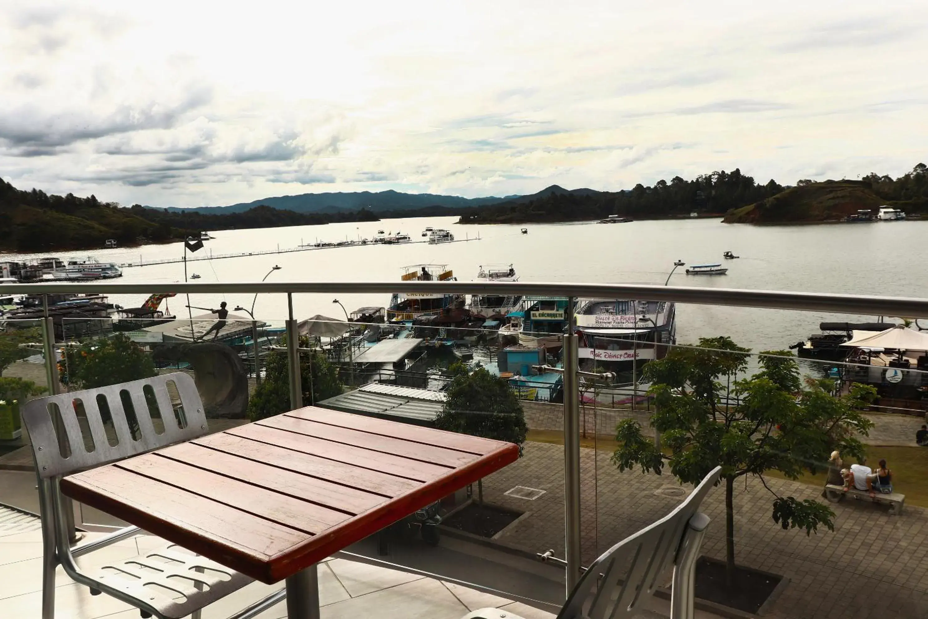 Deluxe Double Room with Bath in Hotel Portobelo Guatape Deluxe Double Room with Bath in Hotel Portobelo Guatape