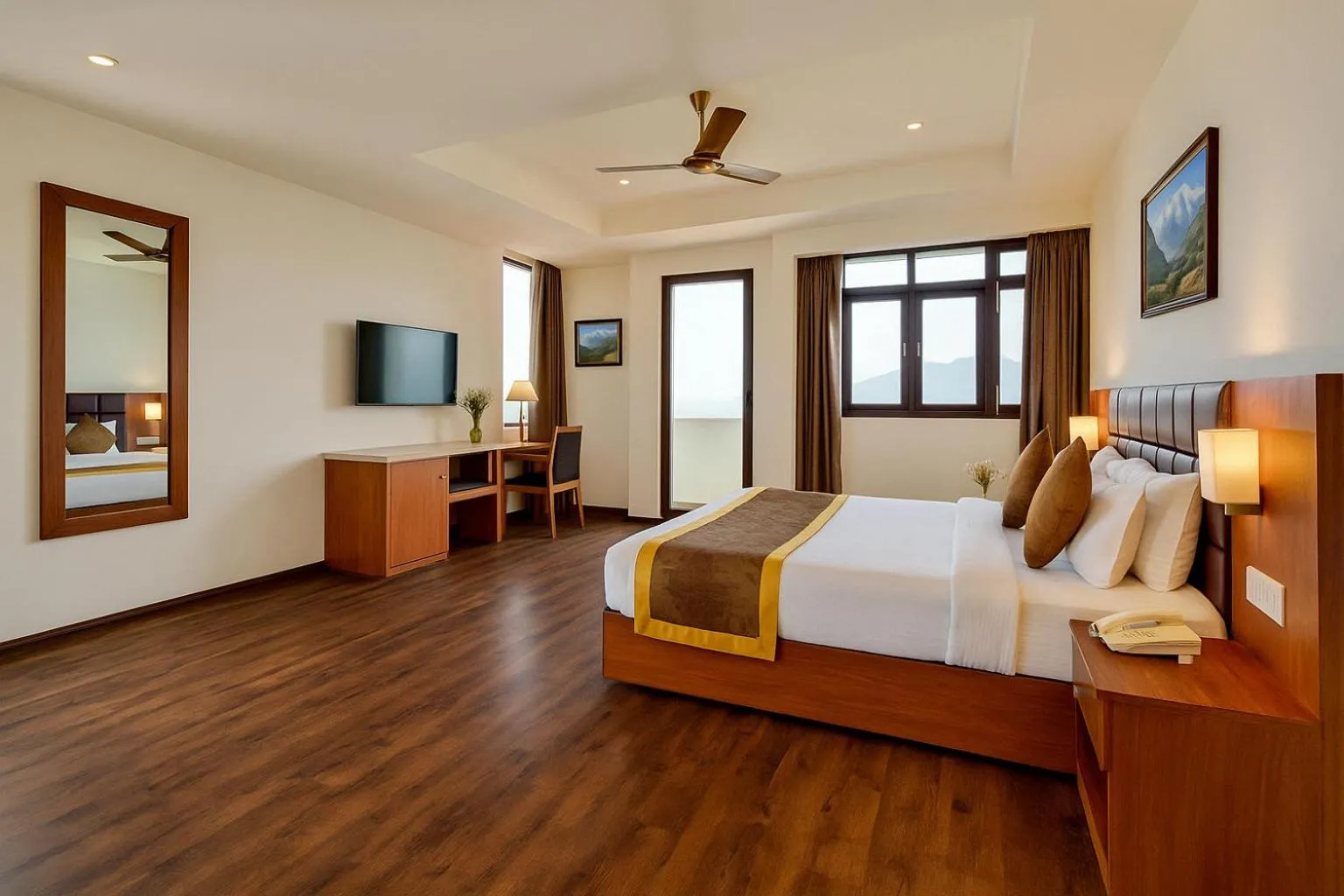 Bed in Summit Ttakshang Residency Hotel & Spa Mg Marg