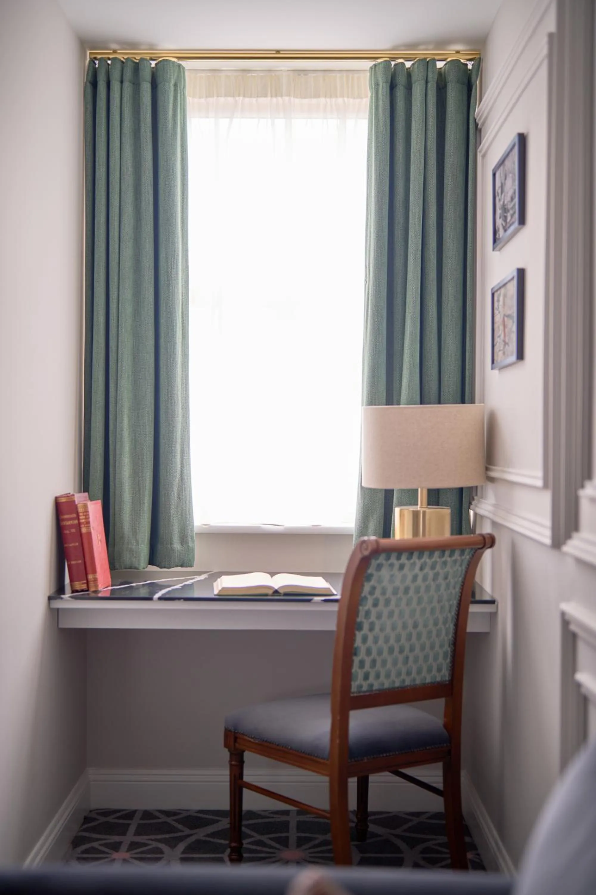 Bed in Imperial Hotel Cork City