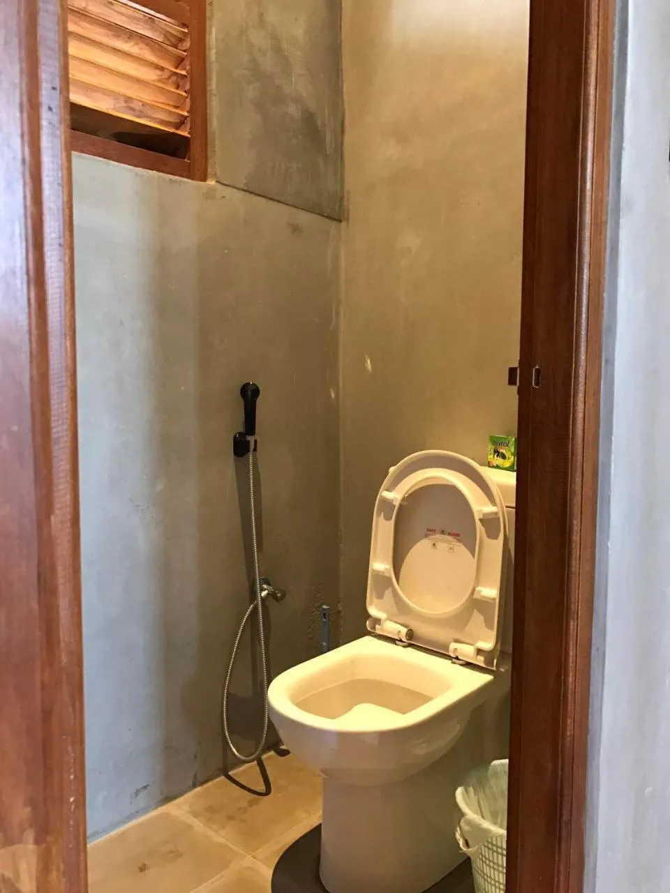 Bathroom in Tree Tops Yala