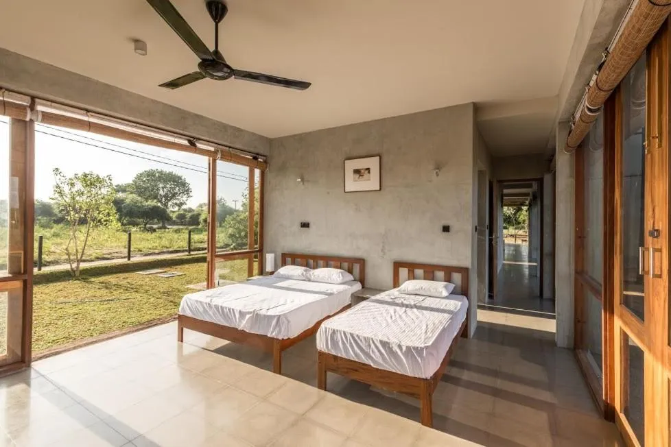 Bedroom, Bed in Tree Tops Yala