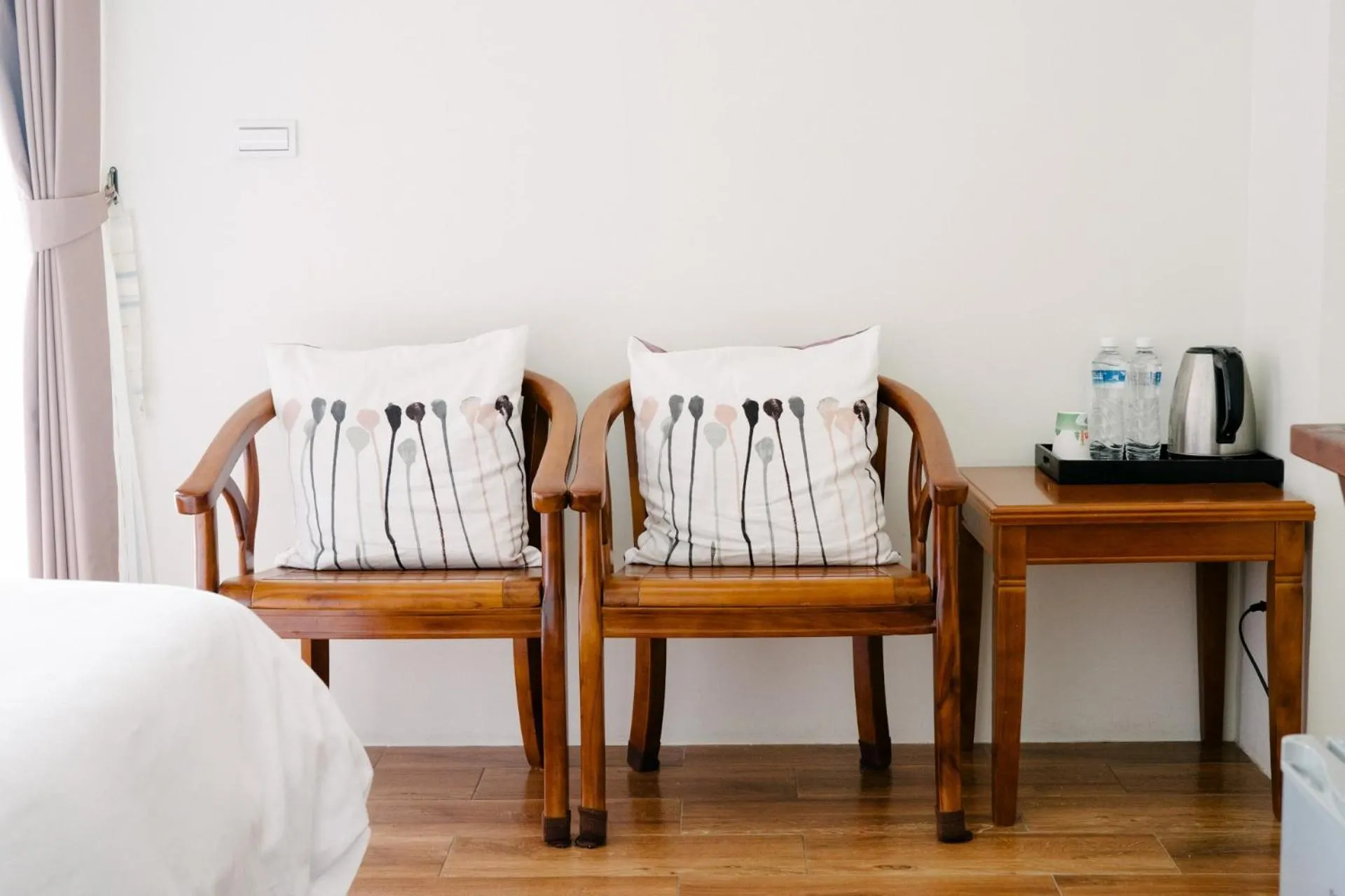 Coffee/tea facilities, Bed in He Sen B&B