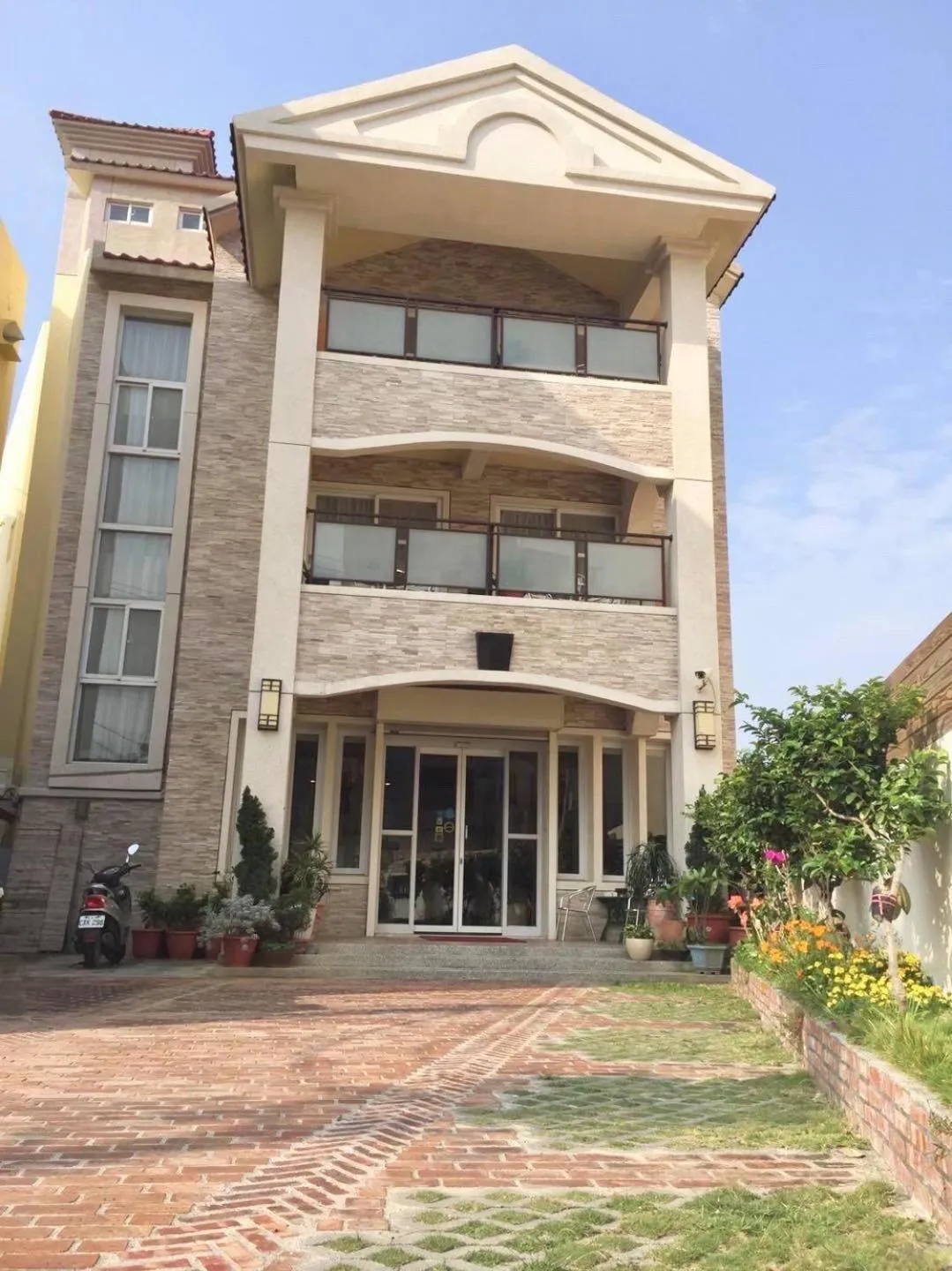 Property building in He Sen B&B