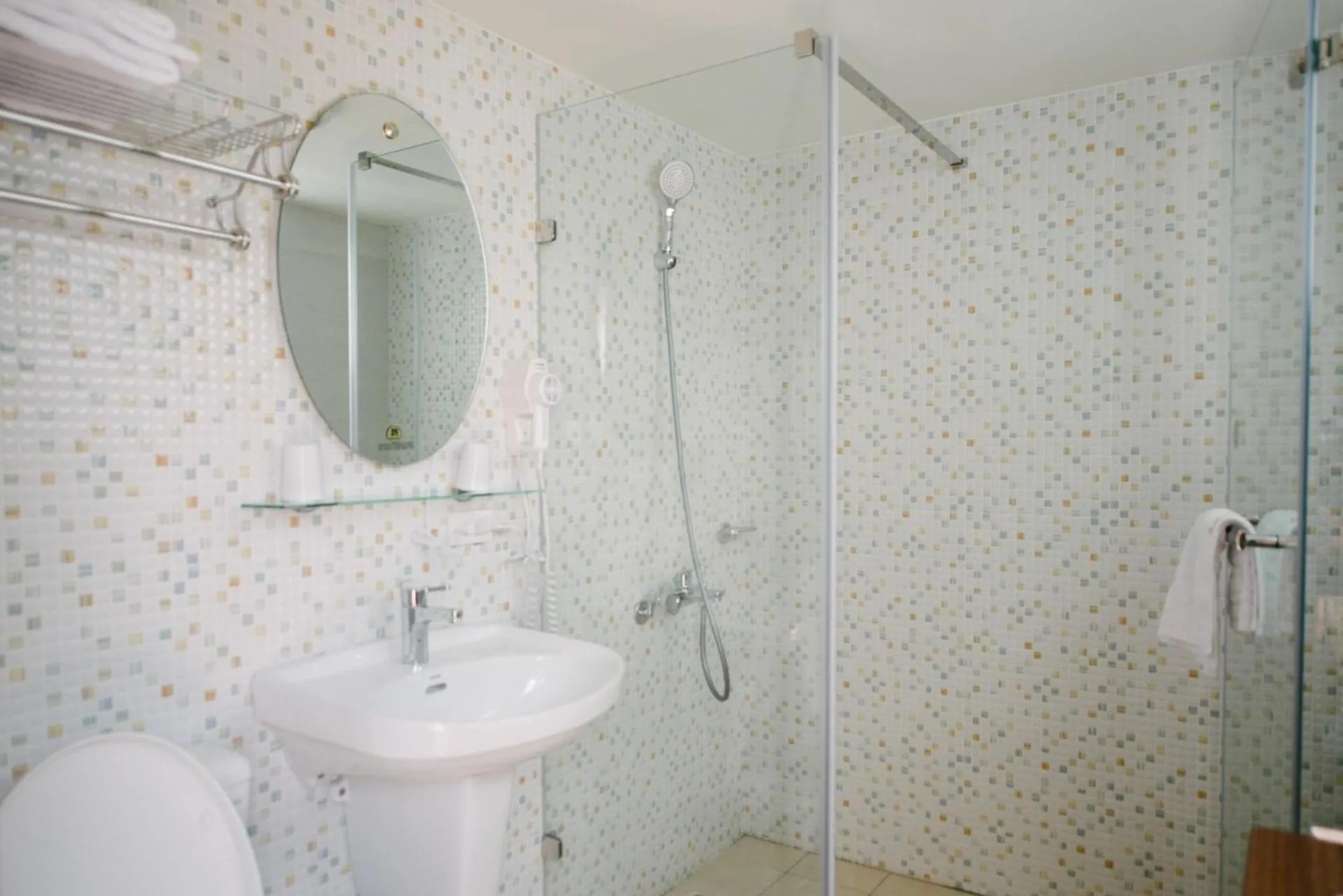 Shower in He Sen B&B