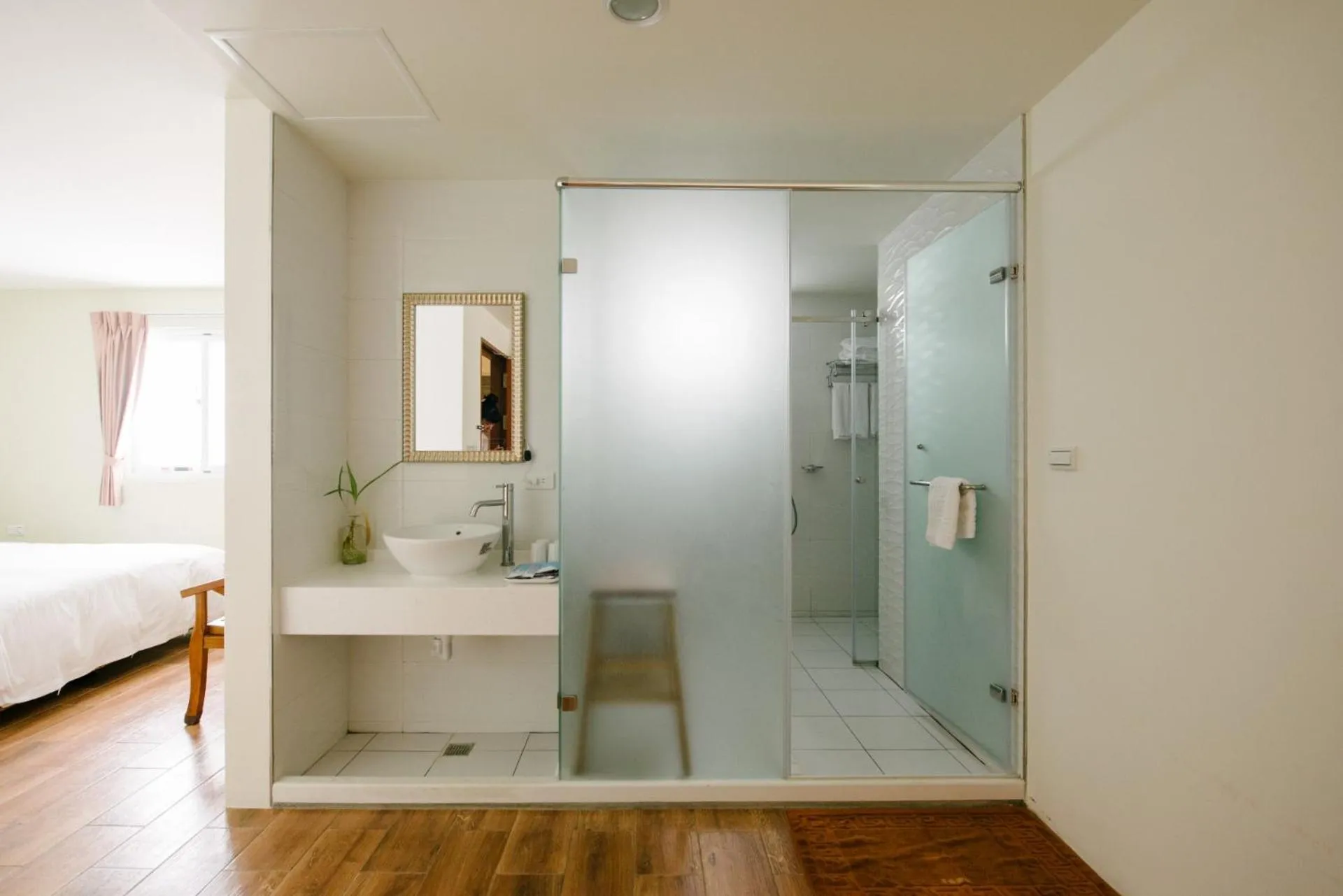 Toilet in He Sen B&B