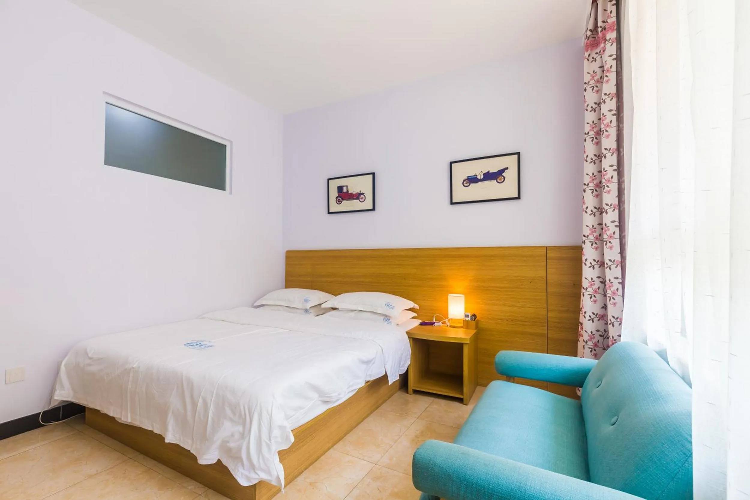 Photo of the whole room, Bed in Sanya Passion fruit Inn