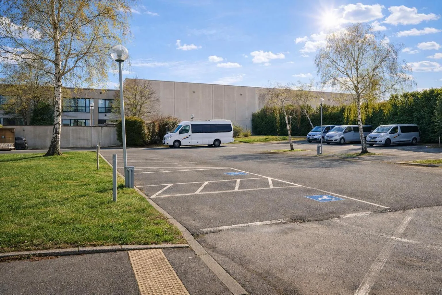 Garden in Geographotel Paris-Roissy CDG Airport