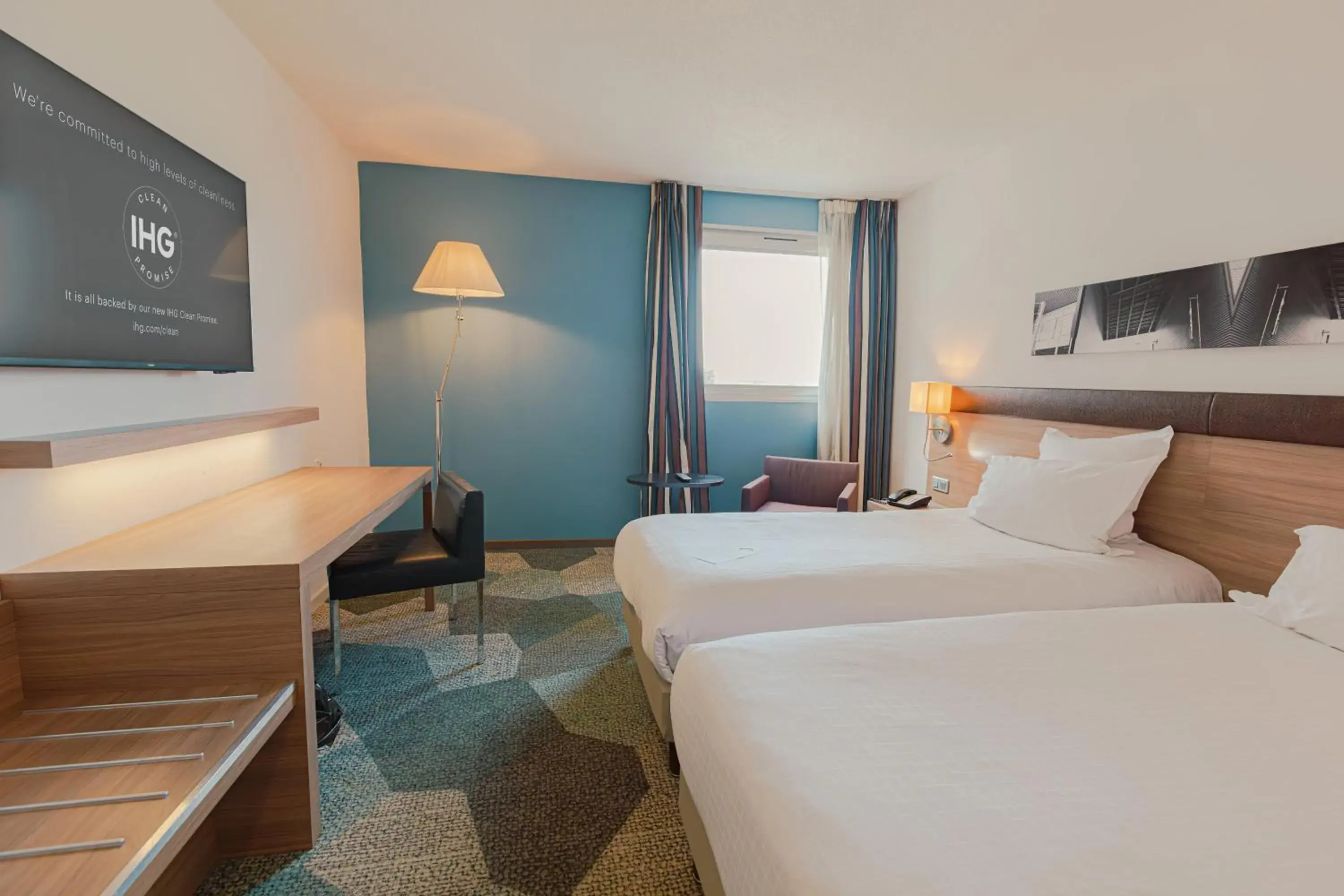 Photo of the whole room, Bed in Holiday Inn Mulhouse by IHG Photo of the whole room, Bed in Holiday Inn Mulhouse by IHG