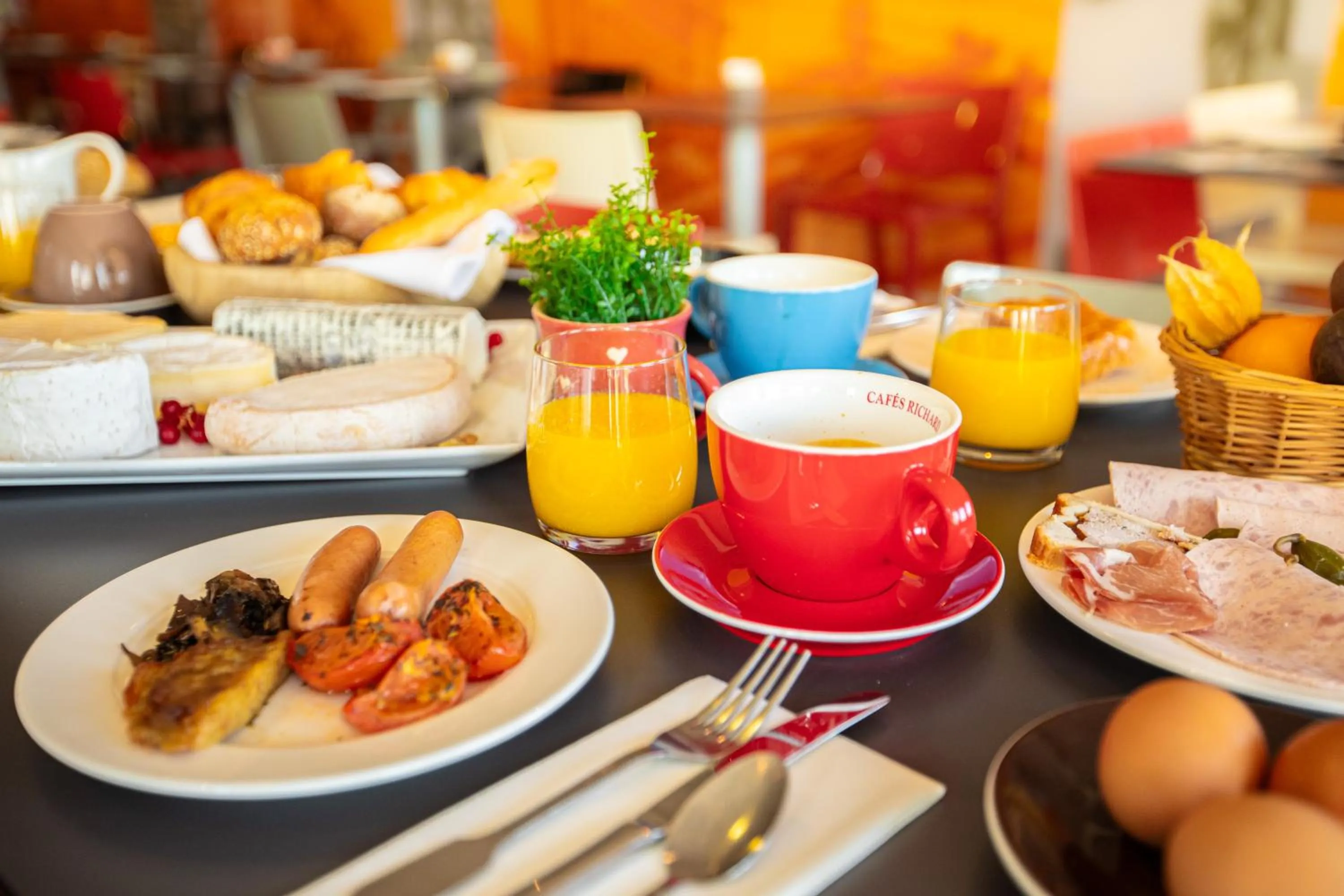 Breakfast in Holiday Inn Mulhouse by IHG