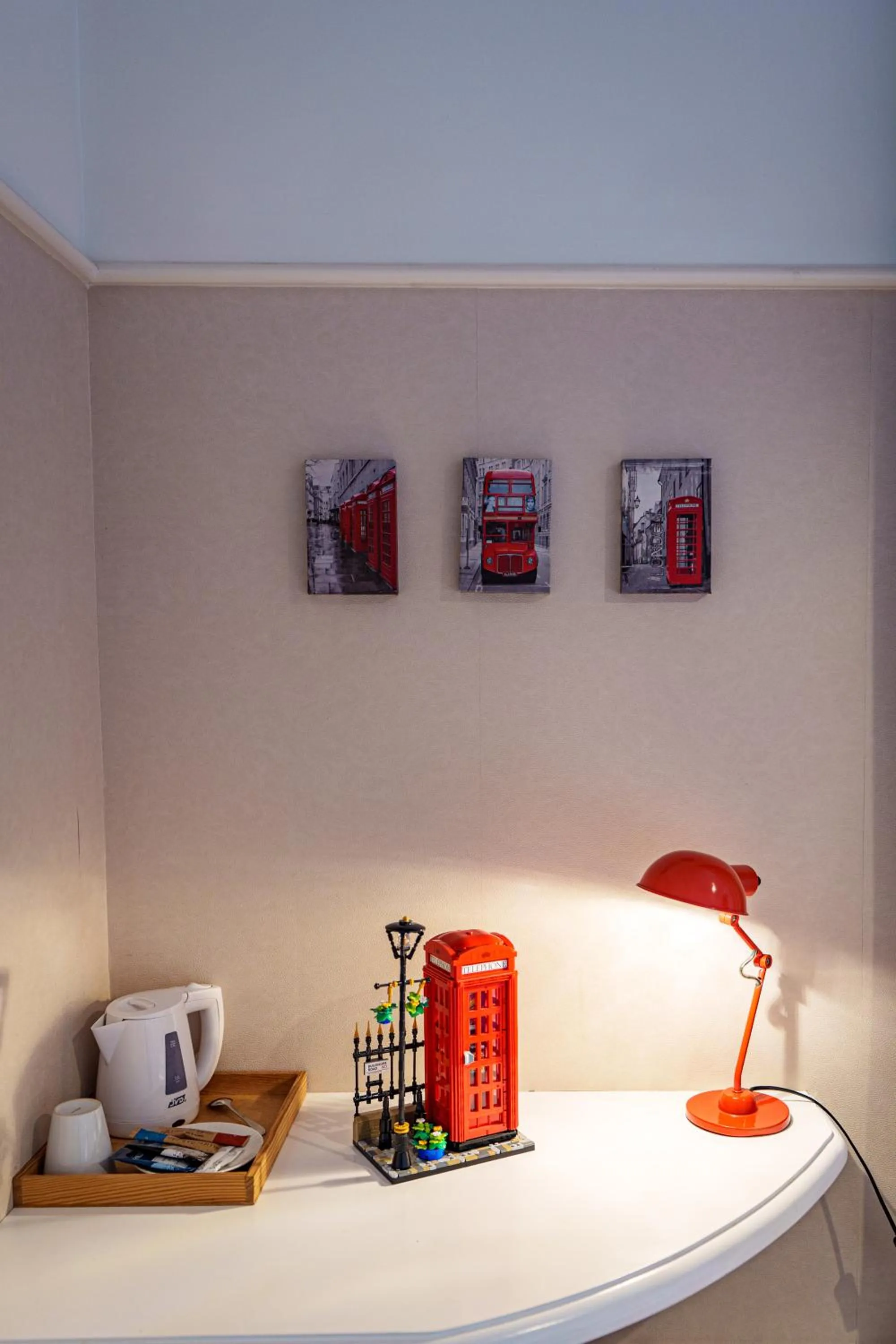 Coffee/tea facilities in The Originals Boutique, Hôtel Le Londres, Saumur