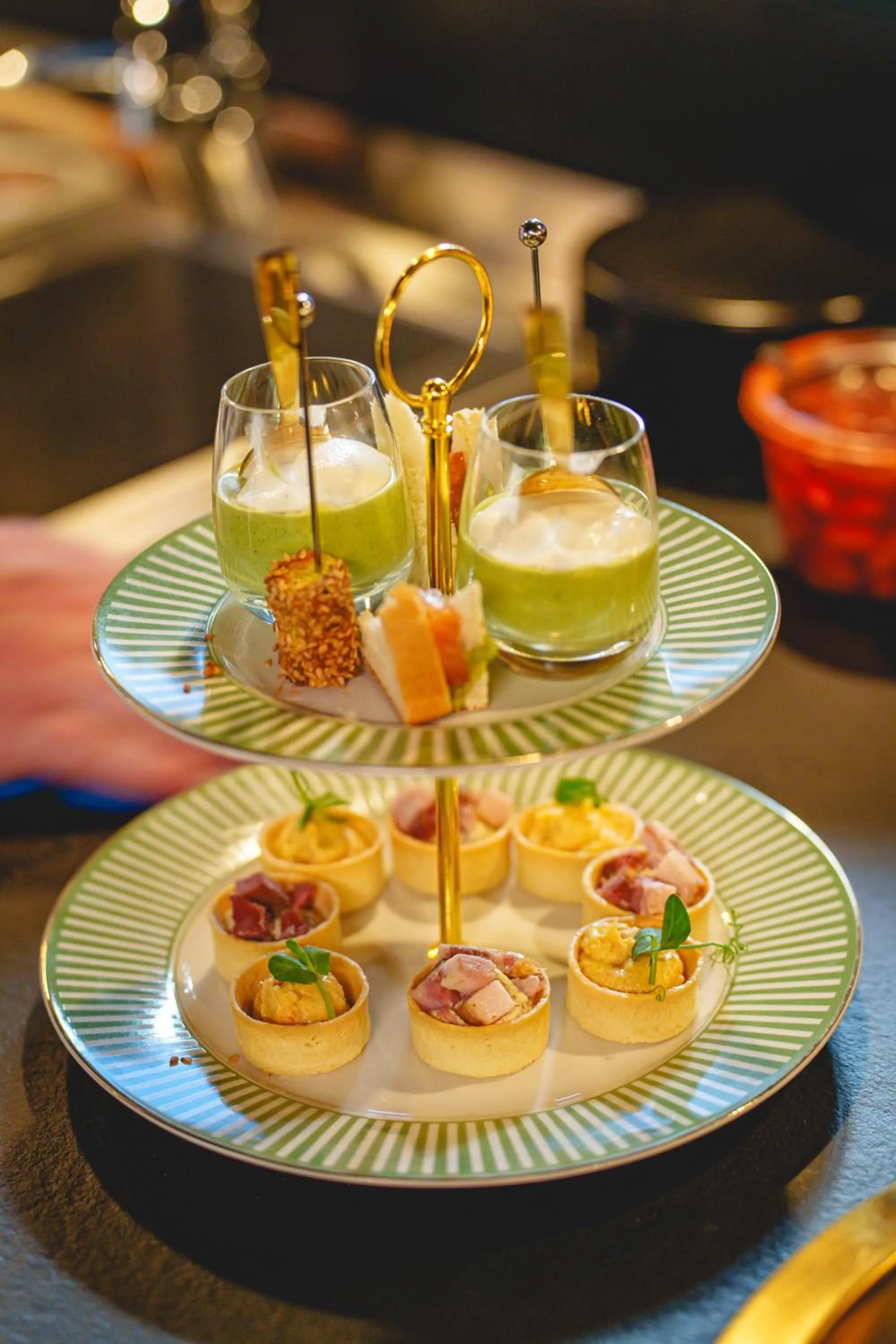 Restaurant/places to eat in The Originals Boutique, Hôtel Le Londres, Saumur