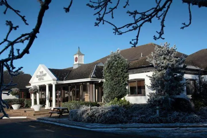 Facade/entrance in Roman Way Hotel A5 Cannock