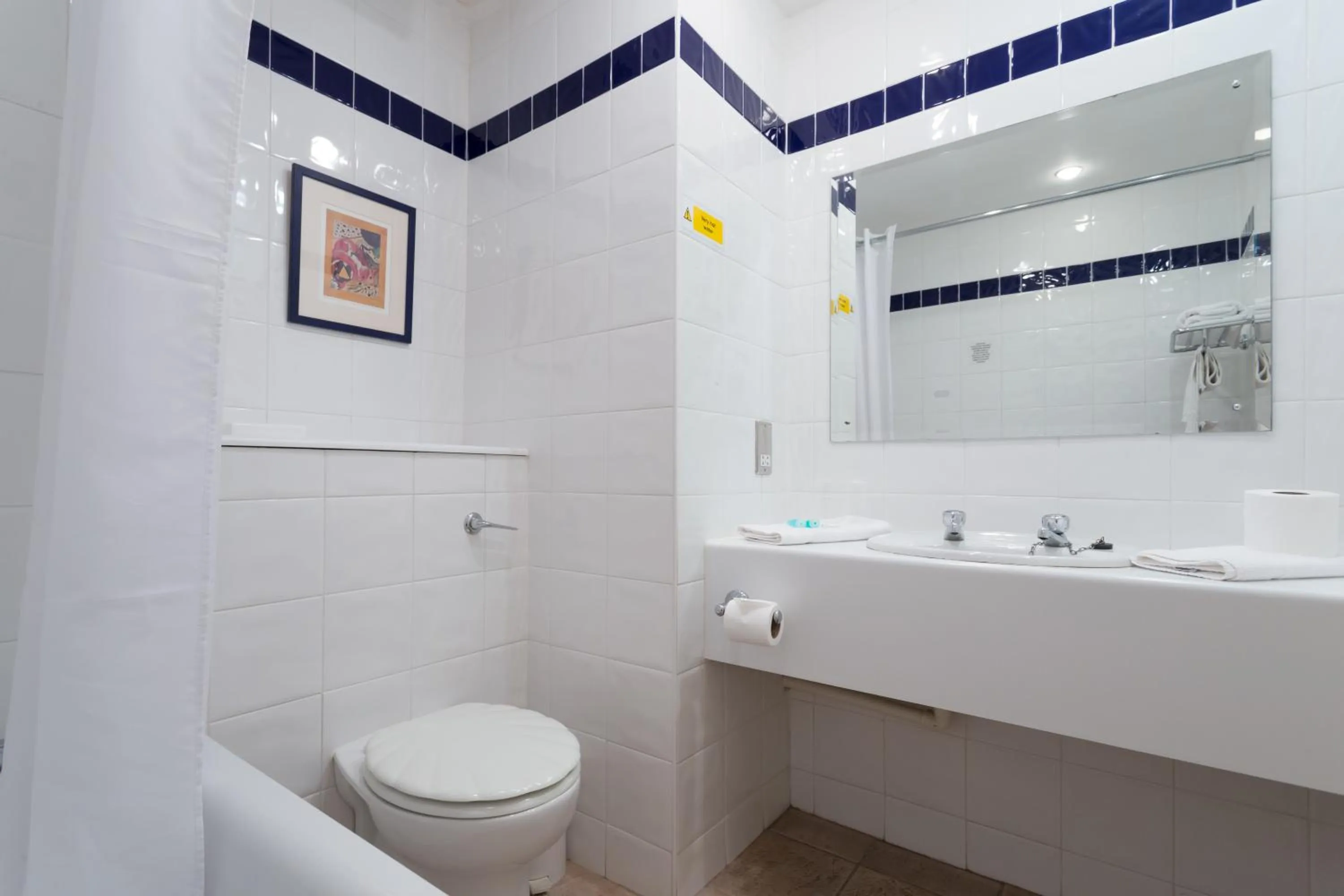 Bathroom in Roman Way Hotel A5 Cannock