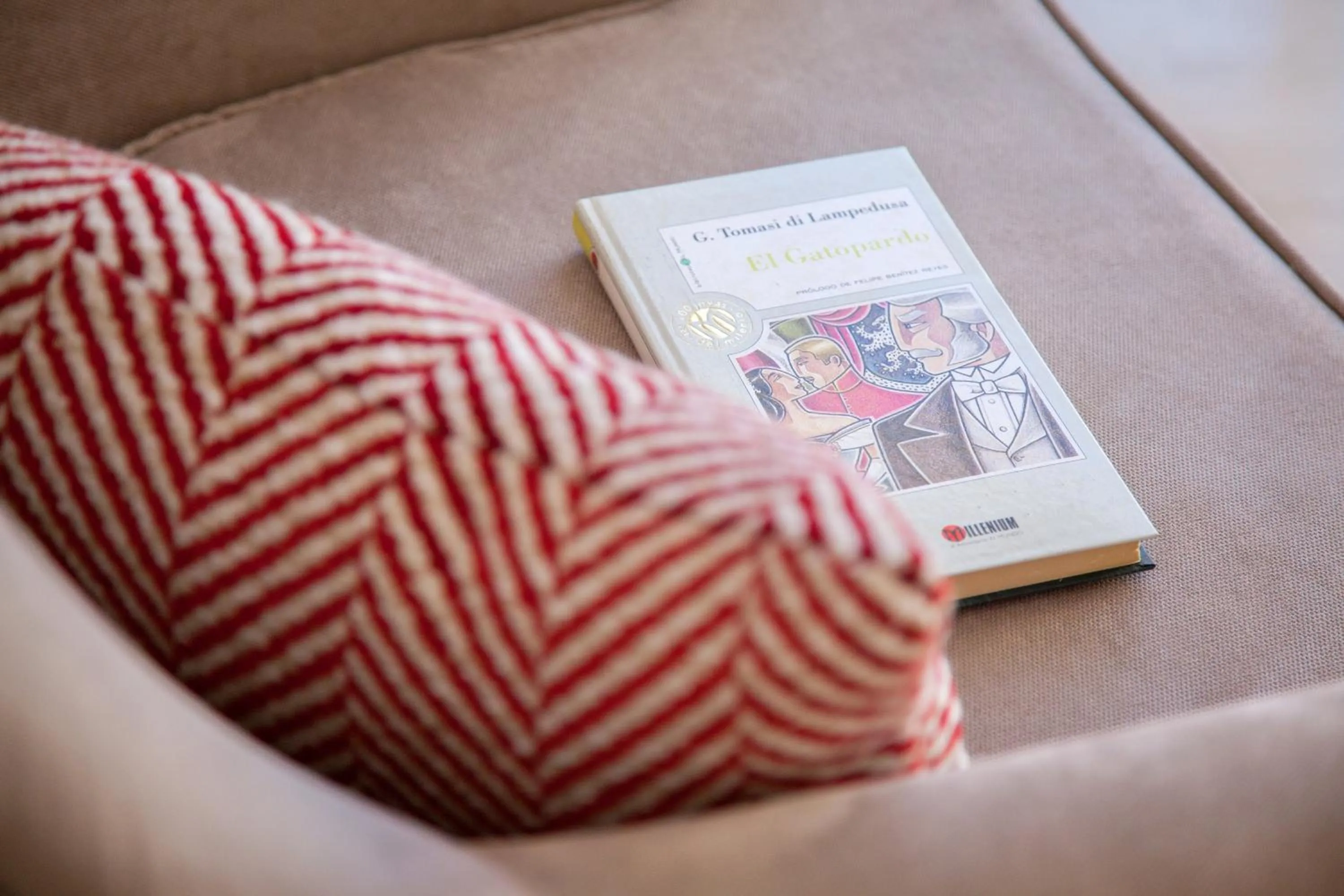 Decorative detail in Hostly Mariana