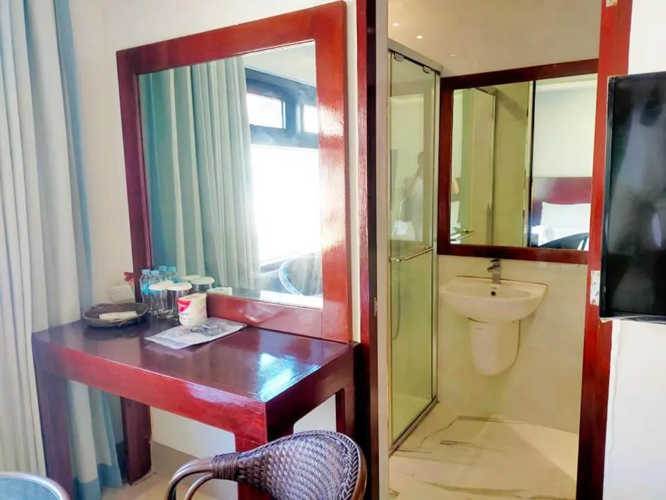 Bathroom in El Nido Beach Hotel