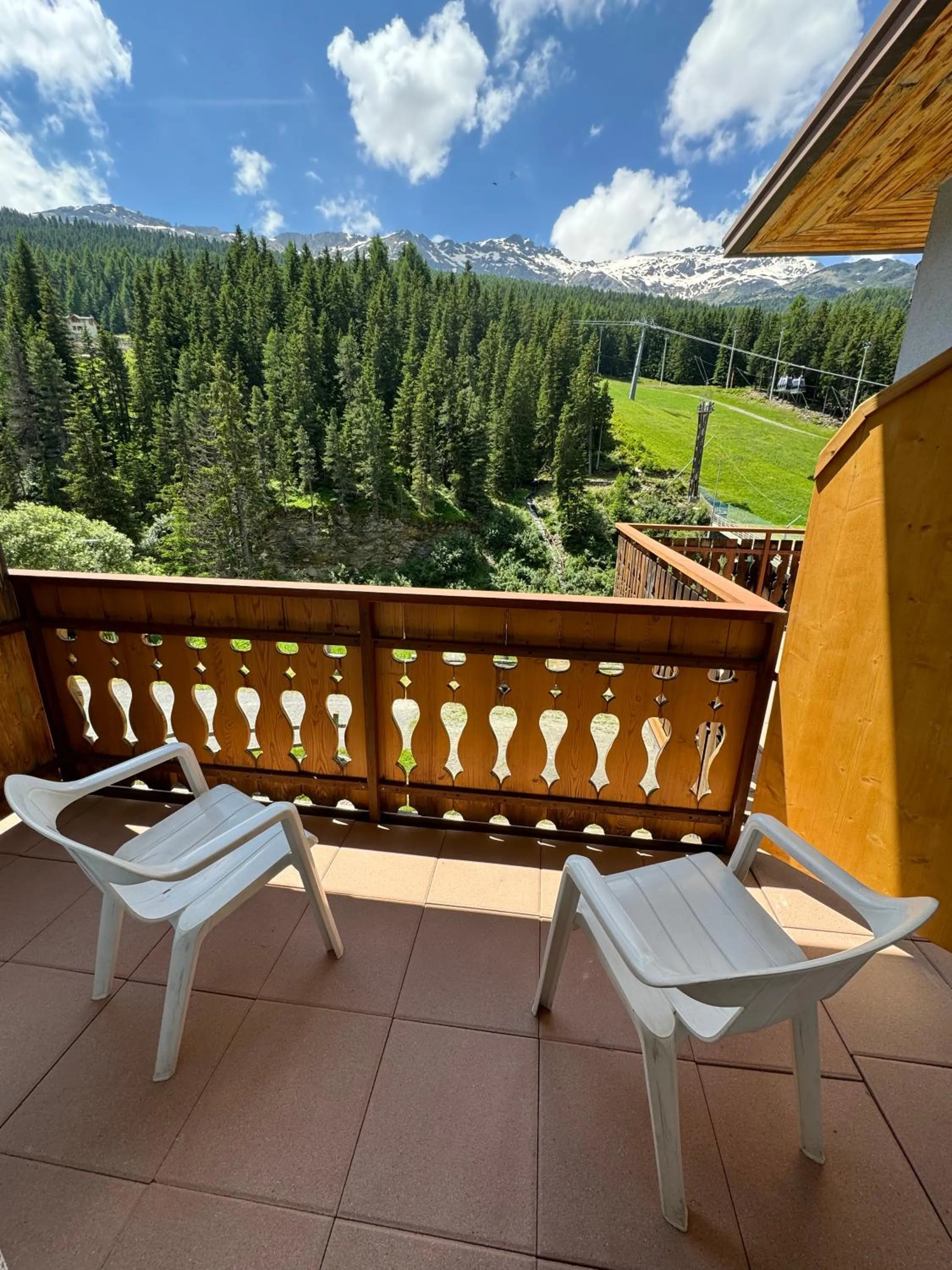 Skiing in Hotel Genzianella