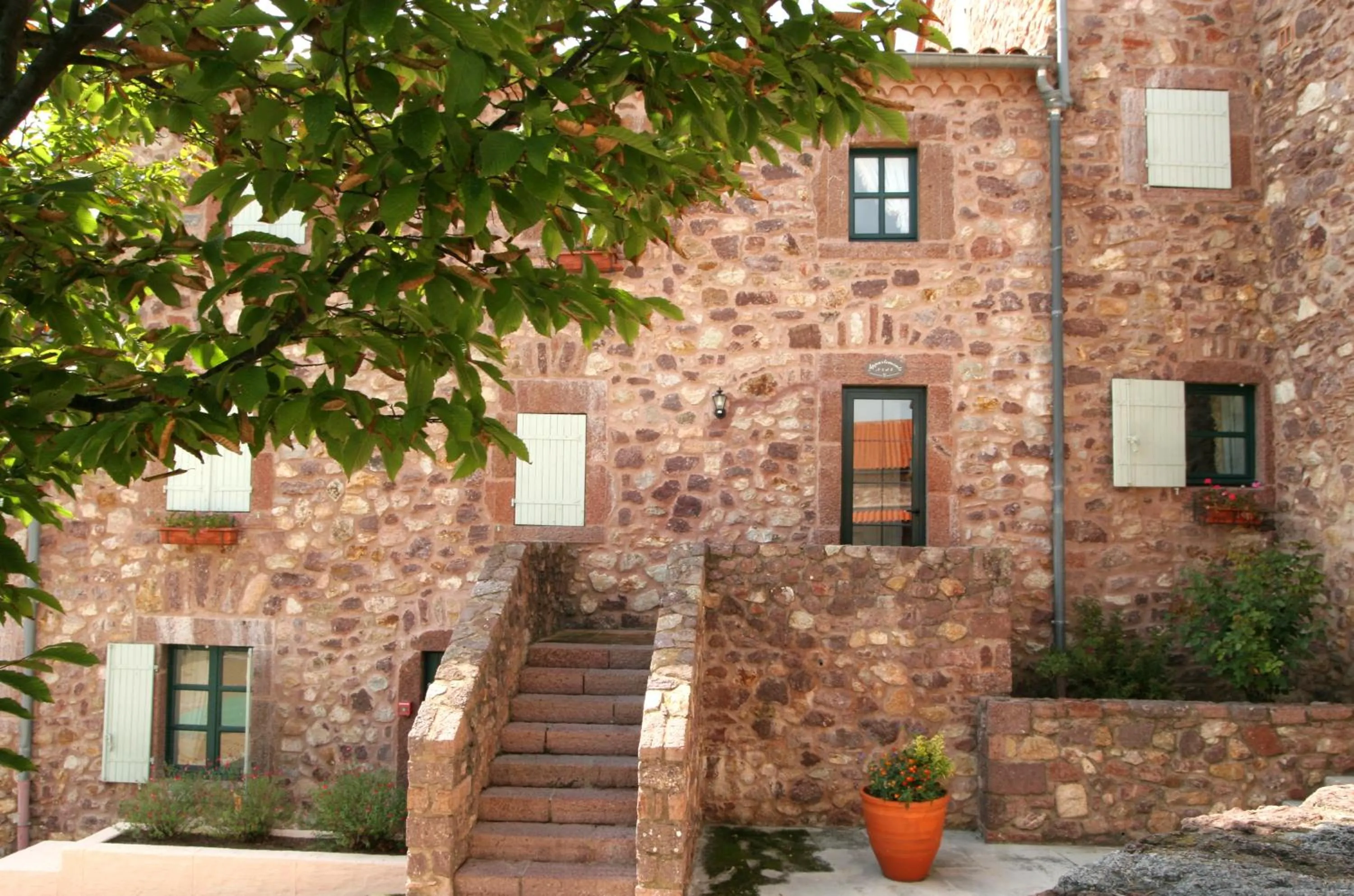Facade/entrance in Le Domaine de Falgos Golf & Spa