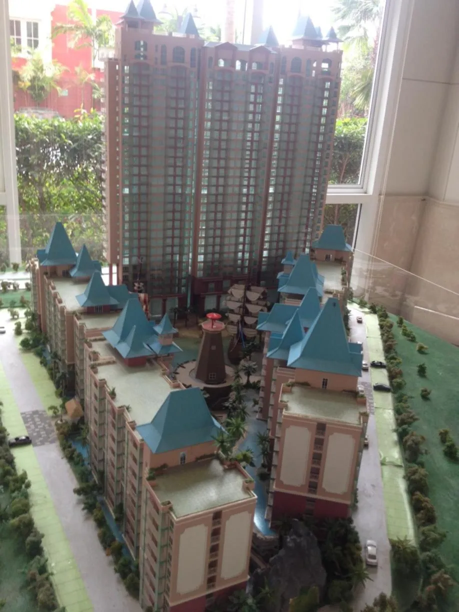 Bird's eye view in Grande Caribbean Resort 17th floor by Bell-Turner