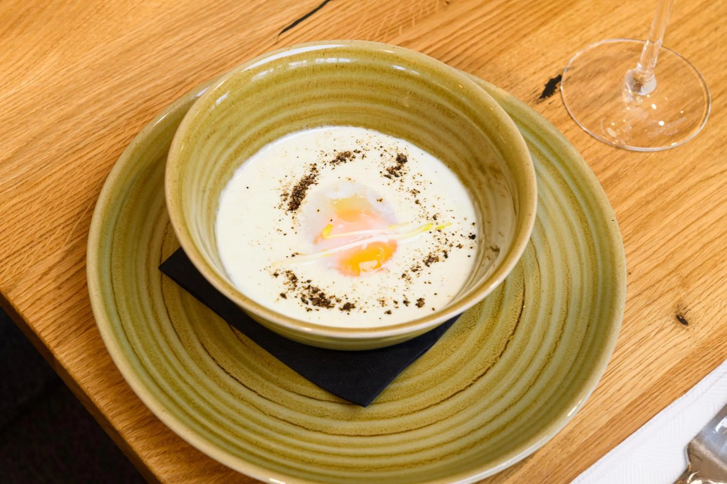 Restaurant/places to eat in ibis Styles Tours Centre