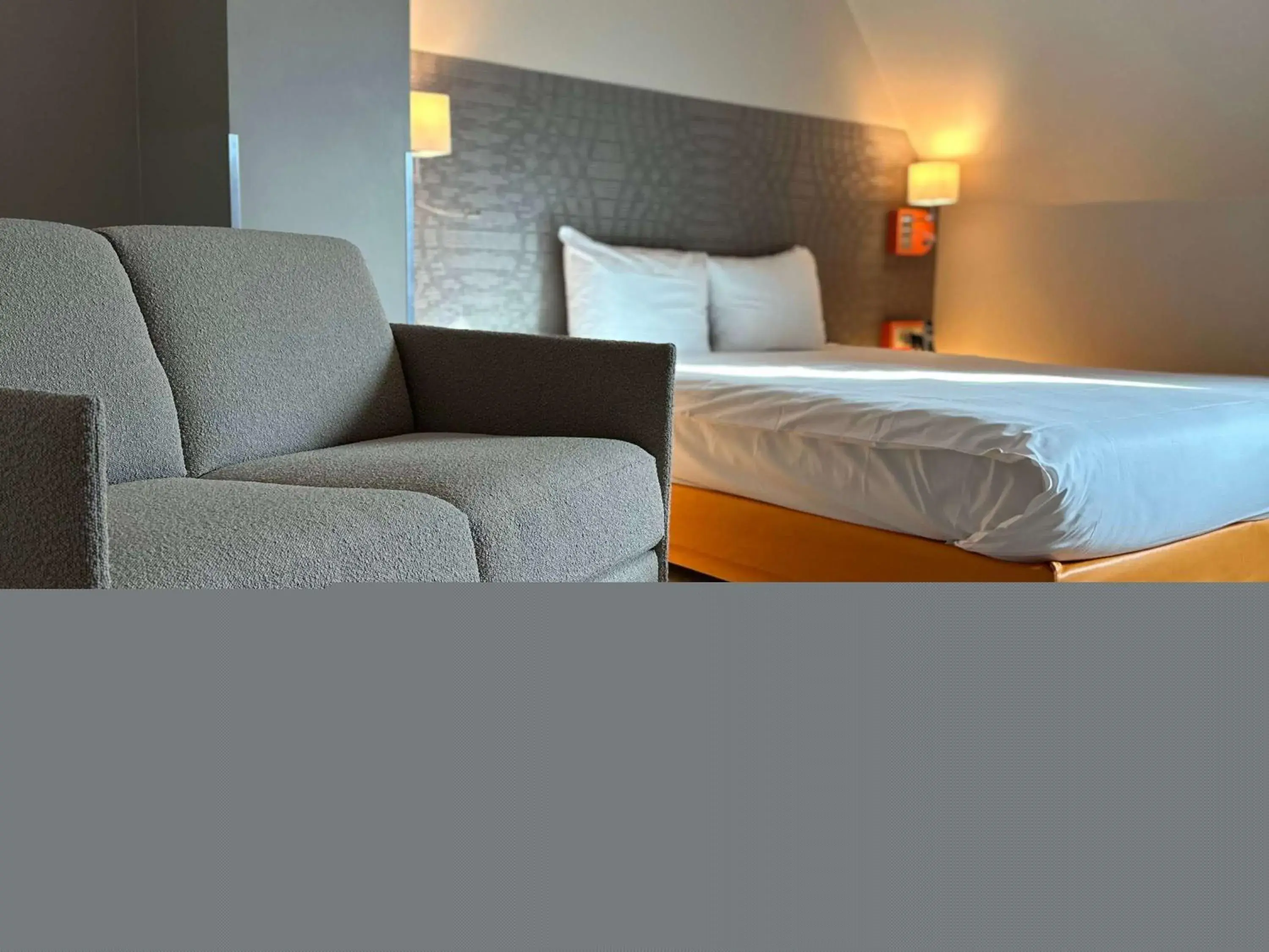 Bedroom, Bed in ibis Styles Tours Centre Bedroom, Bed in ibis Styles Tours Centre