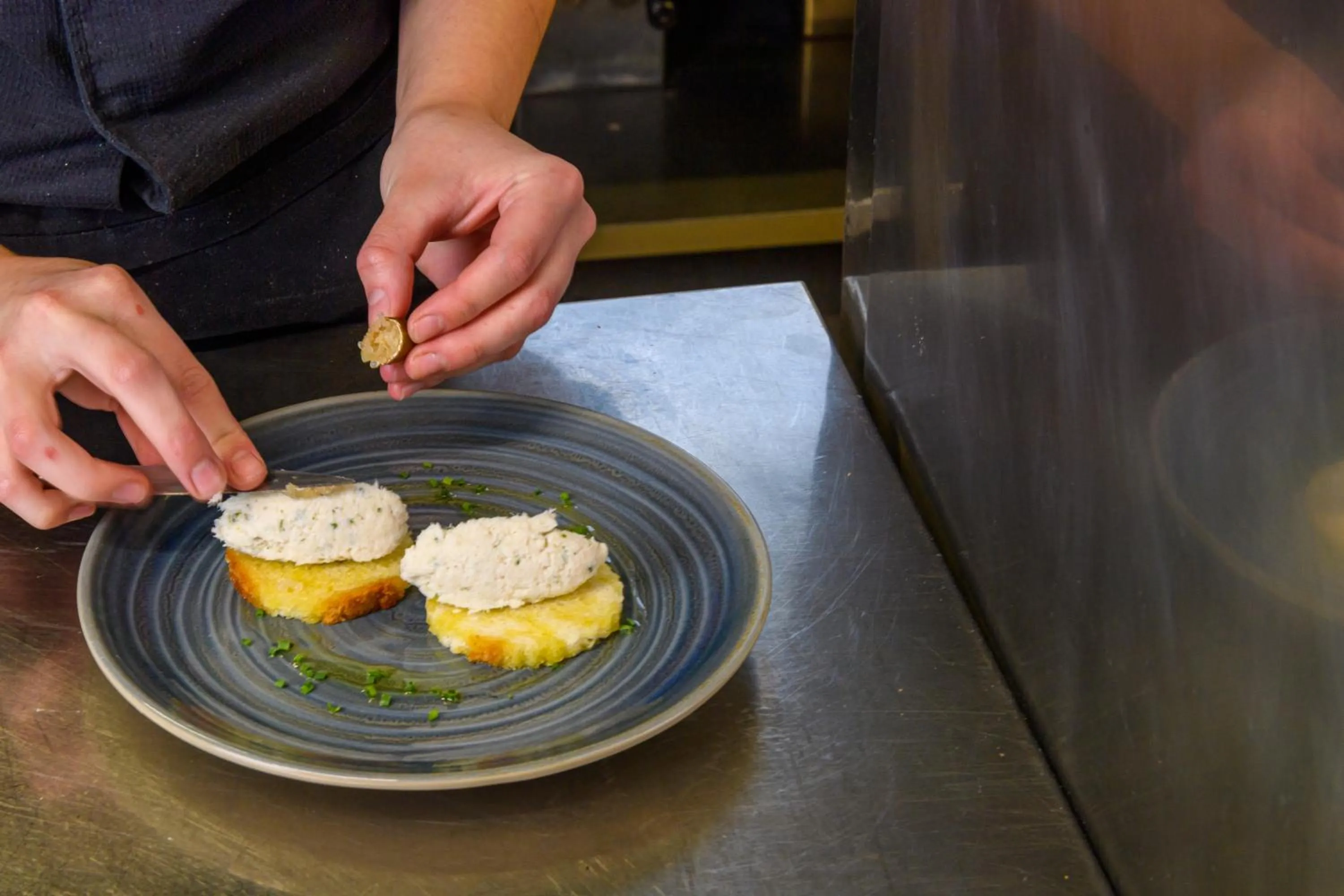 kitchen in ibis Styles Tours Centre