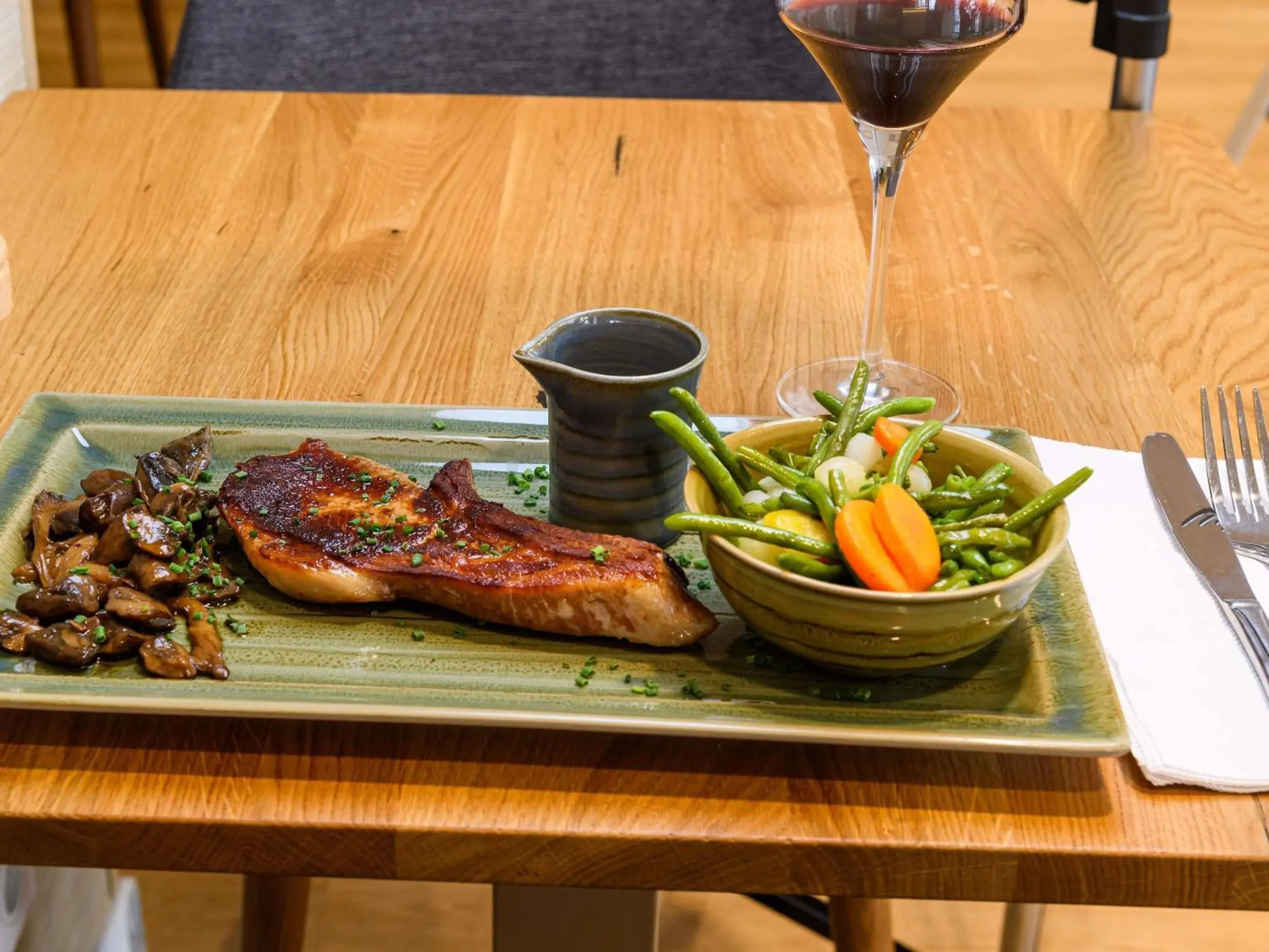 Restaurant/places to eat in ibis Styles Tours Centre Restaurant/places to eat in ibis Styles Tours Centre