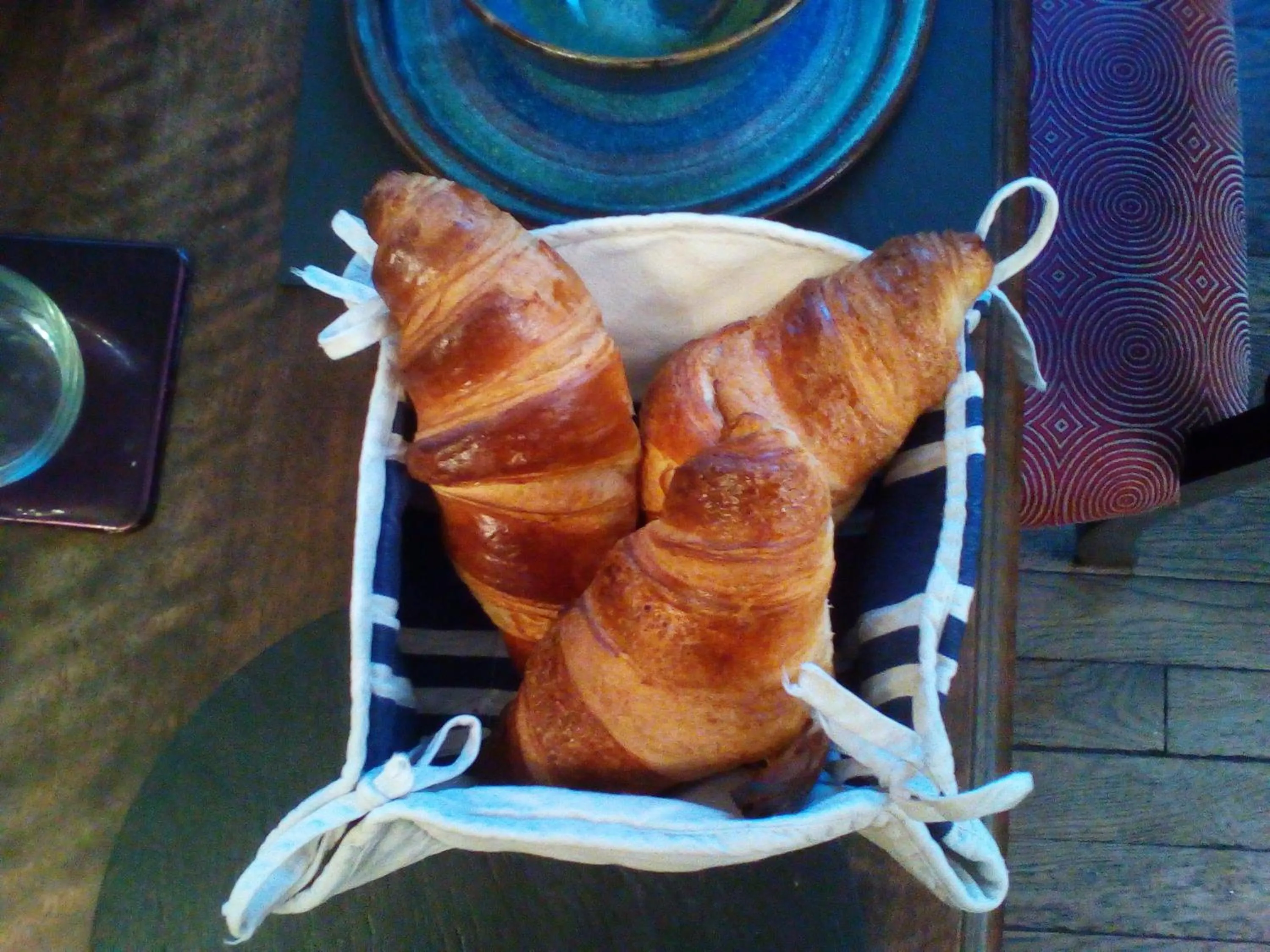 Breakfast in 3 Place des Arbres, Chambres D'Hôtes, Felletin