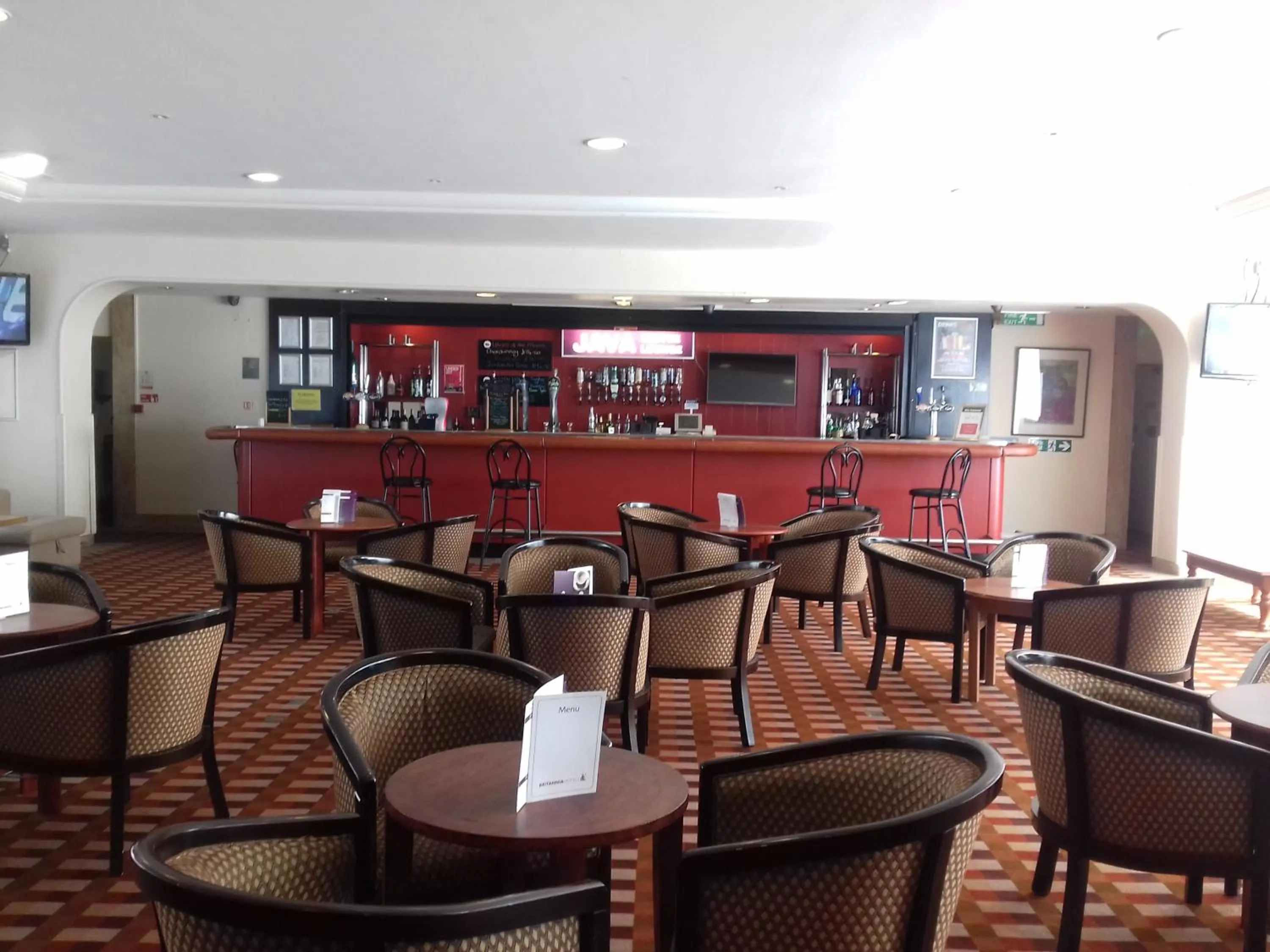 Communal lounge/ TV room in The Britannia Nottingham Hotel