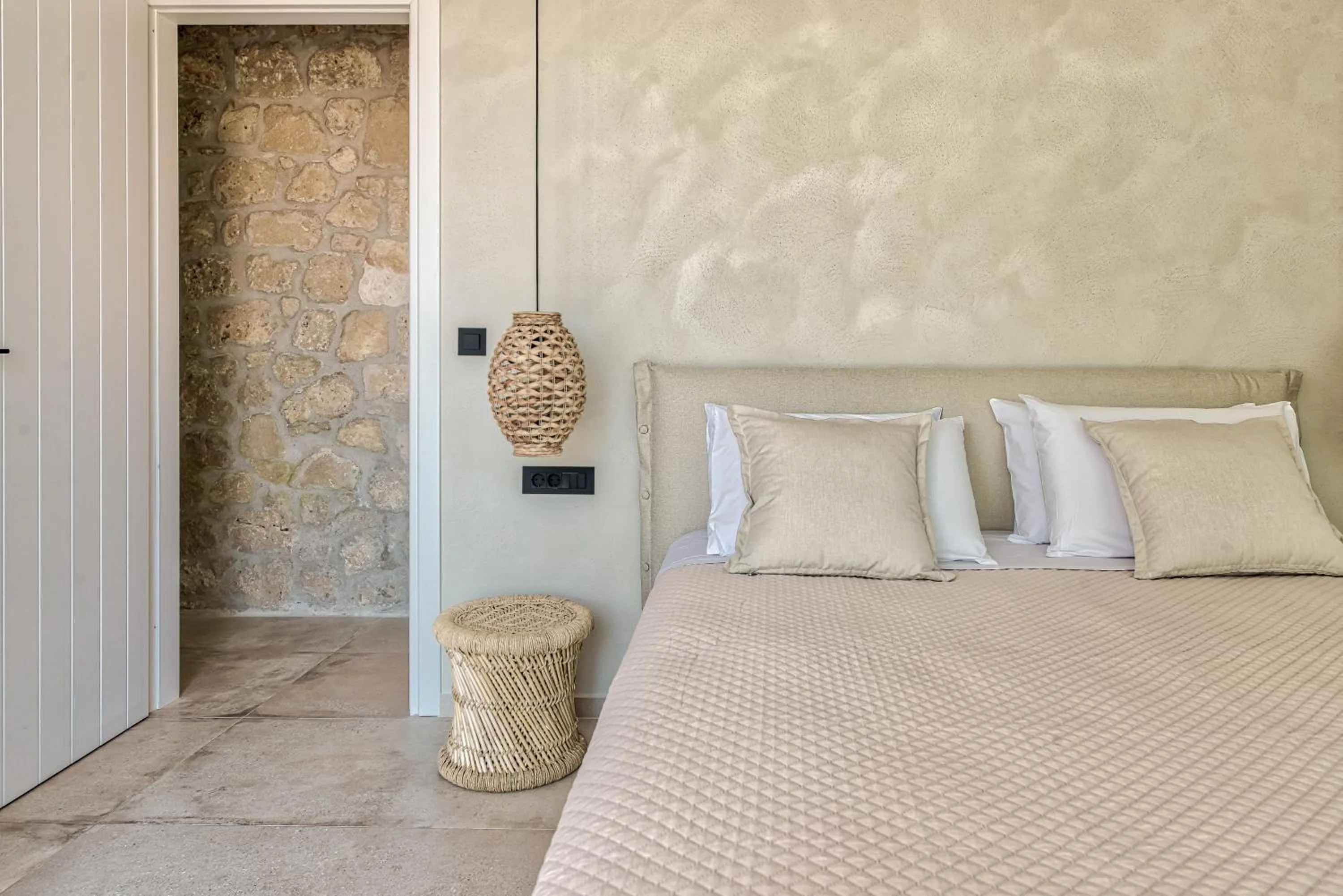 Bedroom, Bed in Ananta Blue Residence