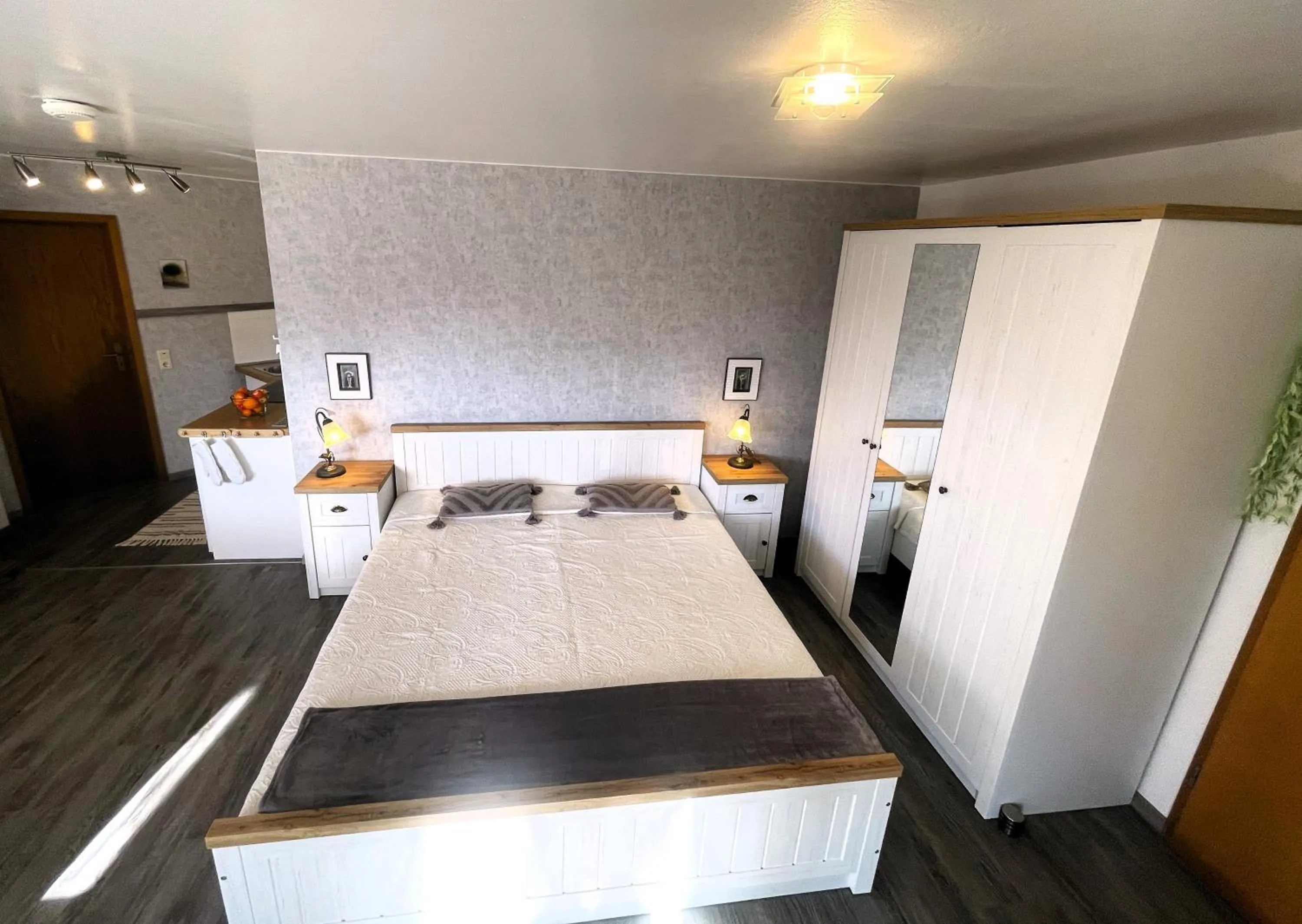 Photo of the whole room, Bed in Ferienwohnung Angelika