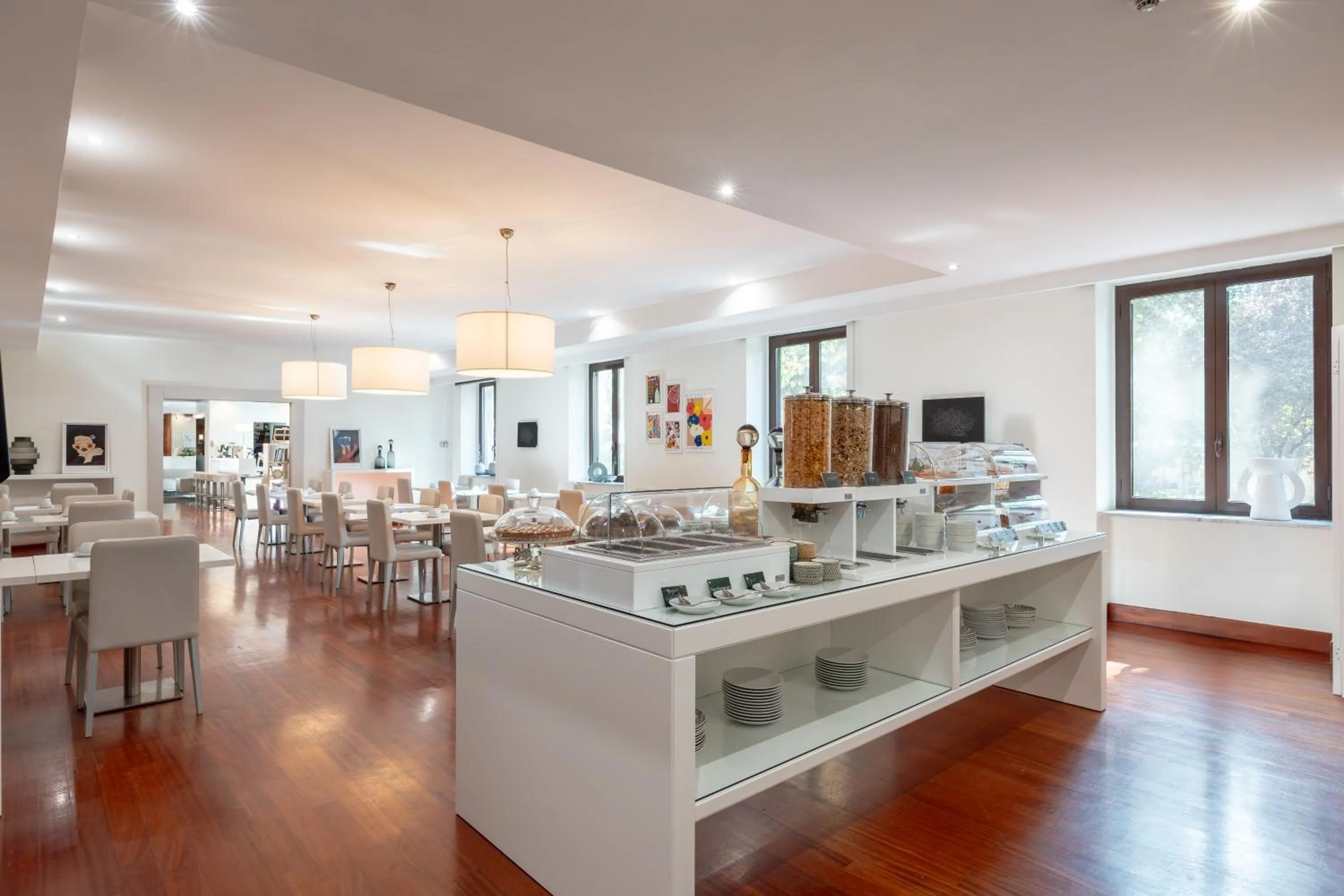 Restaurant/places to eat in Phi Hotel Garden Area Roma Eur