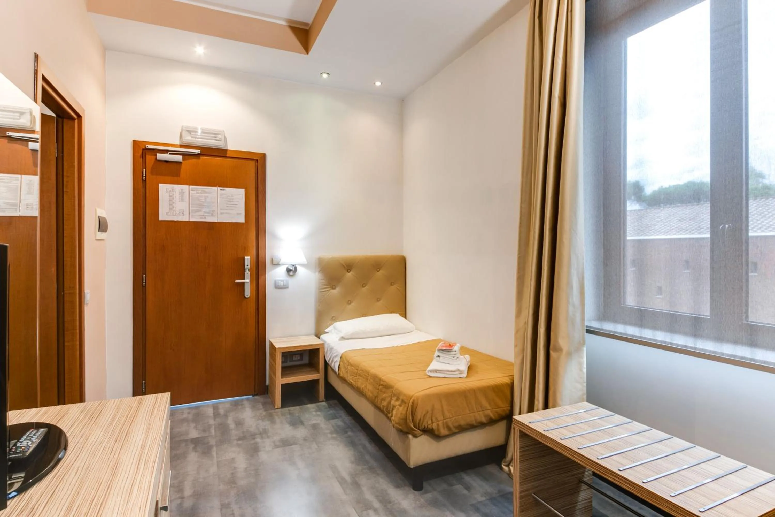 Bed in Phi Hotel Garden Area Roma Eur