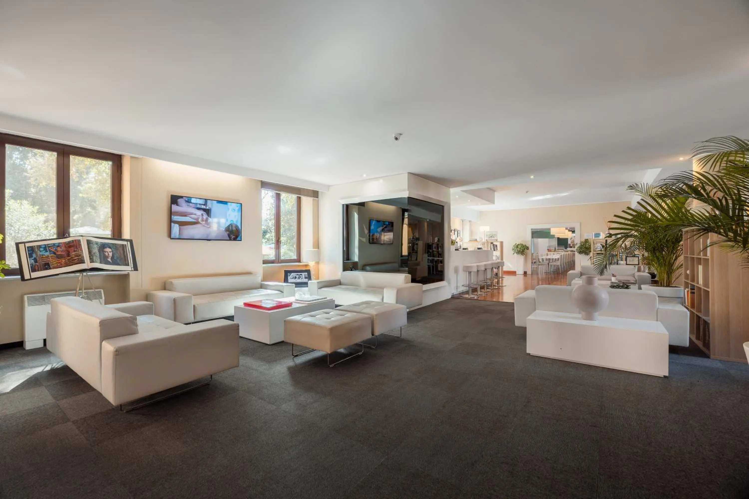 Lobby or reception in Phi Hotel Garden Area Roma Eur