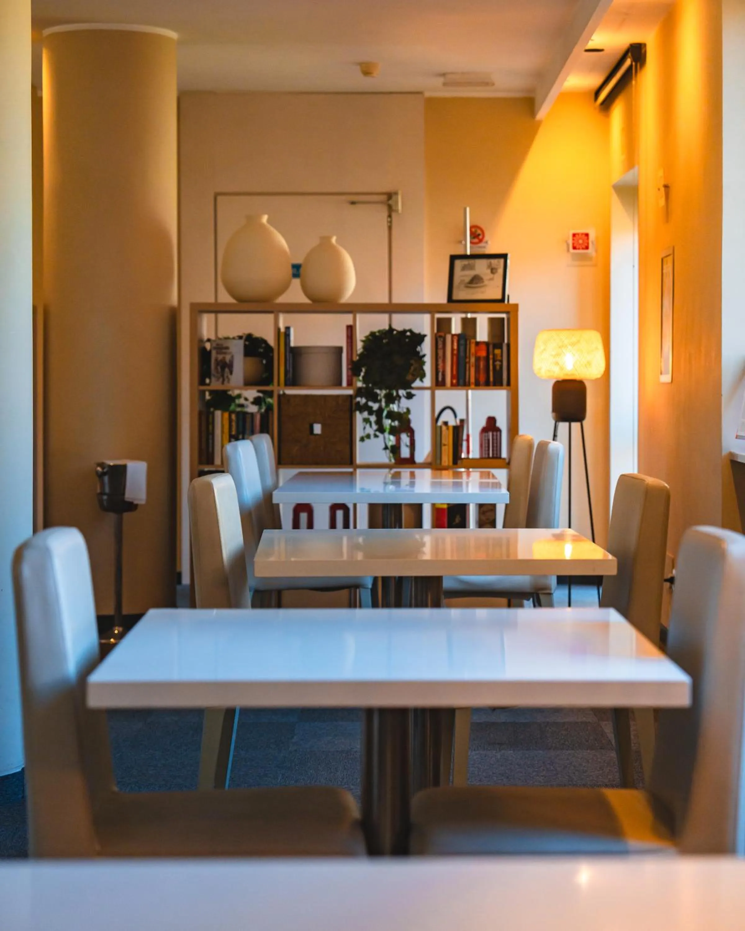 Restaurant/places to eat in Phi Hotel Garden Area Roma Eur