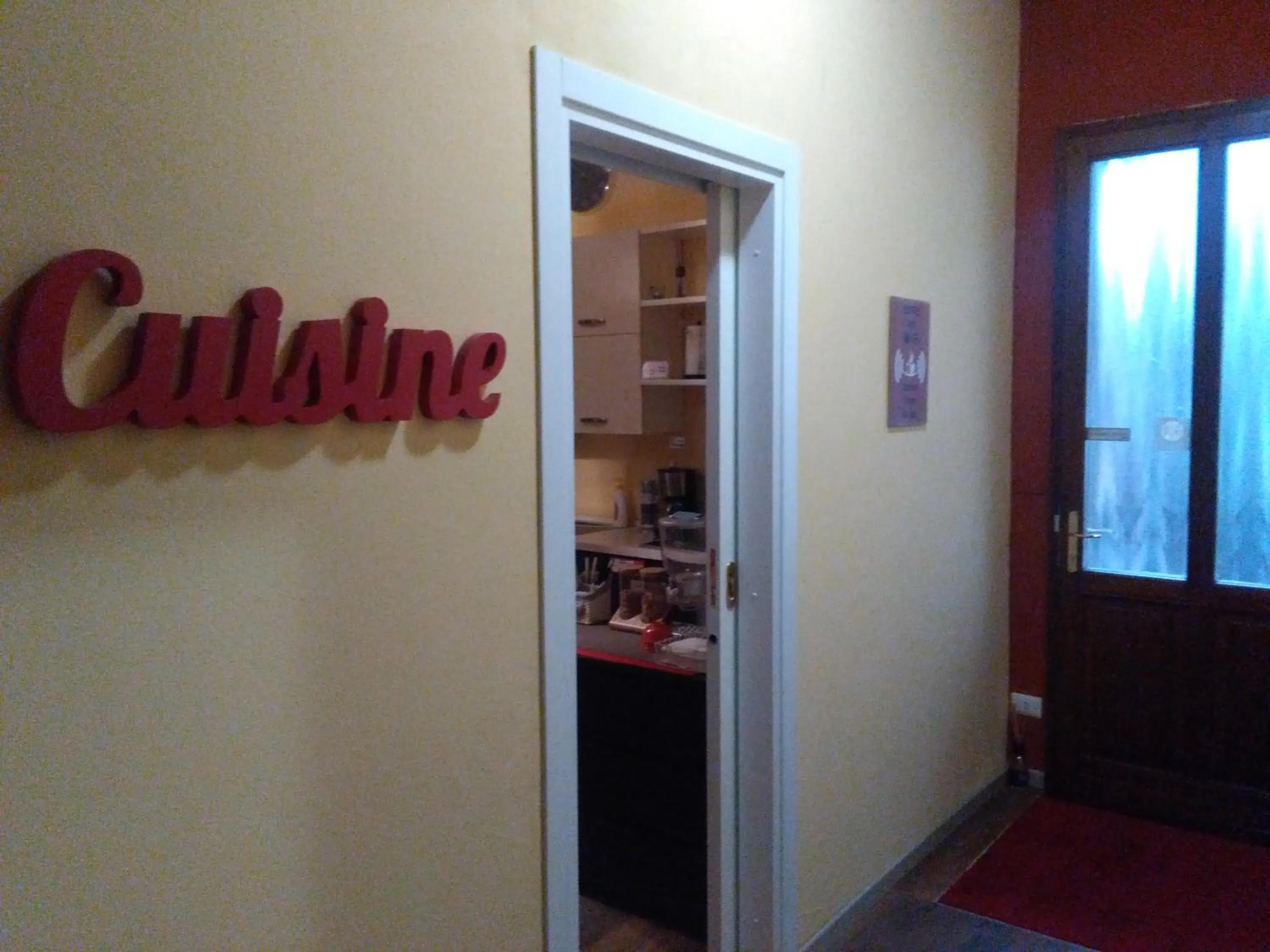 Communal kitchen in B&B CountryHouseAnna