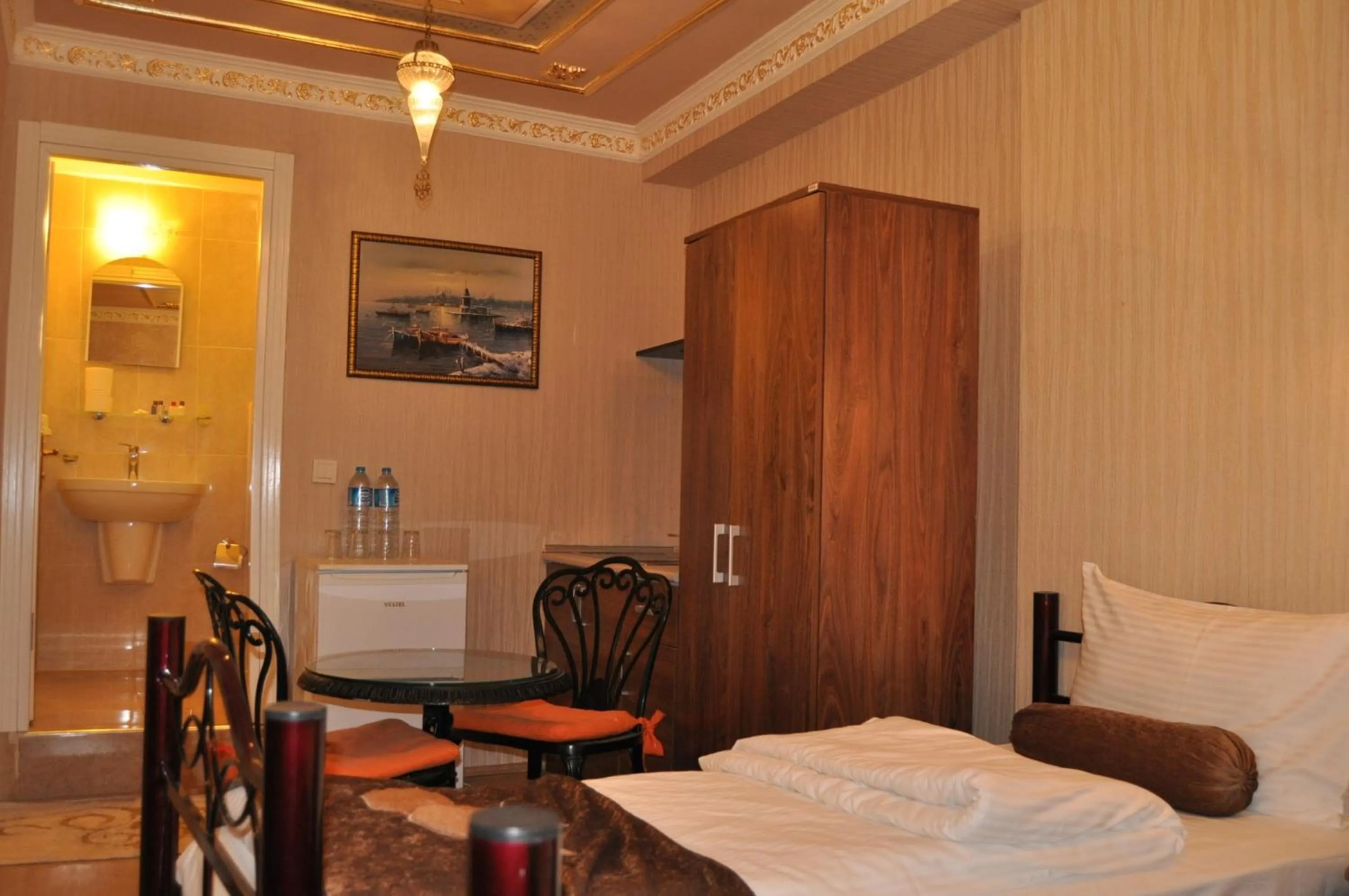 Decorative detail, Bed in Kaftan Hotel