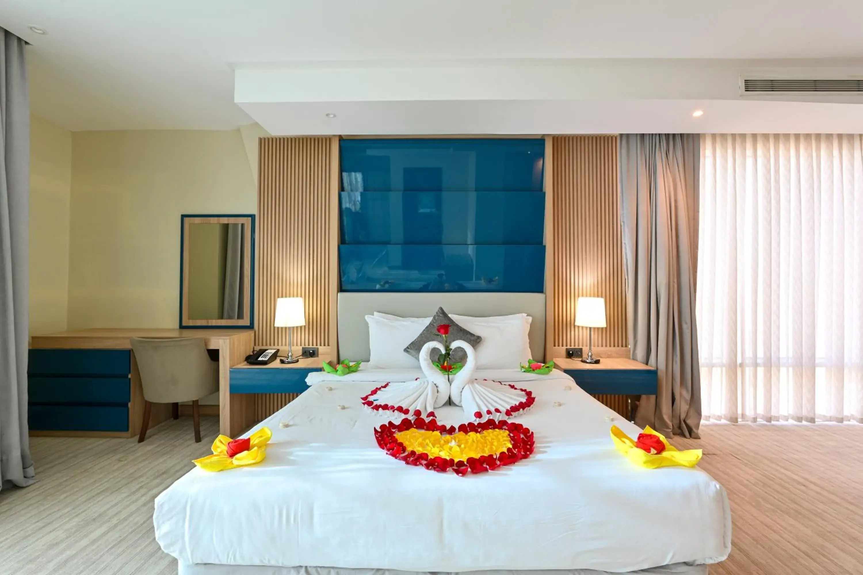 Bed in Al Mansour Suites Hotel Bed in Al Mansour Suites Hotel