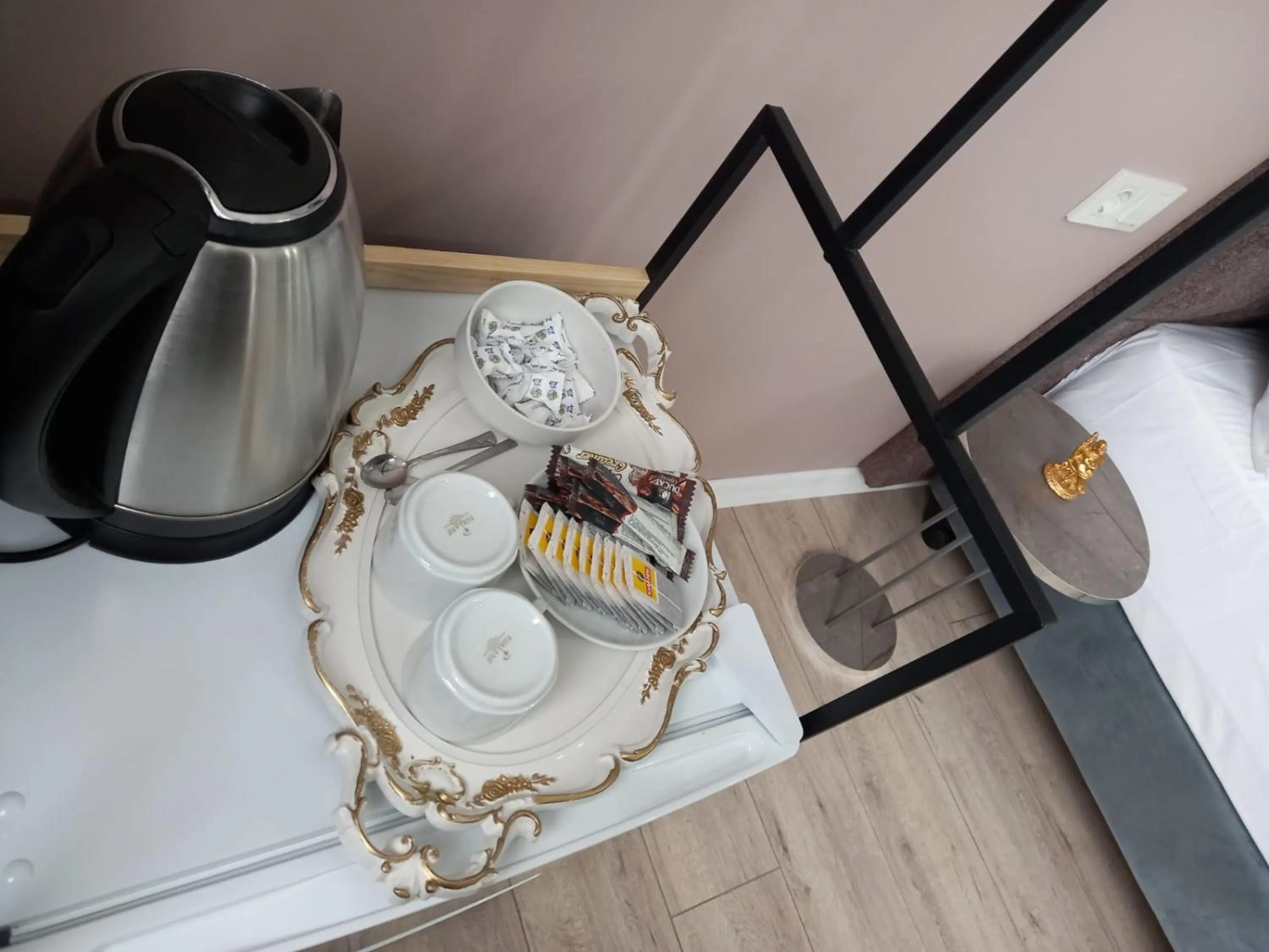 Coffee/tea facilities, Bed in Emirhan Inn Hotel, Sultanahmet