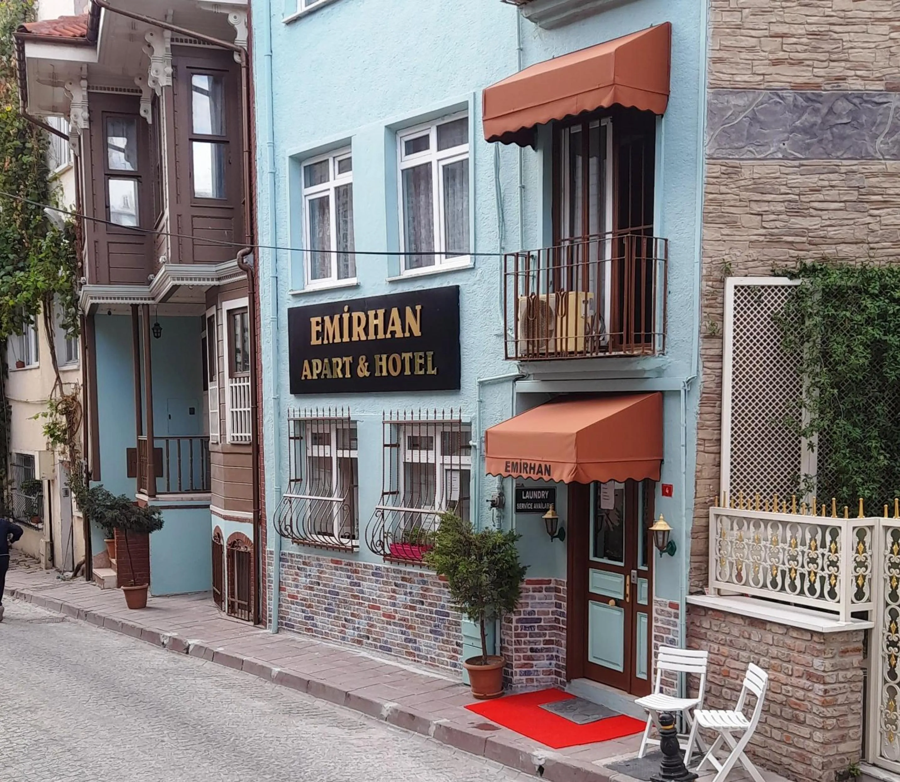 Property building in Emirhan Inn Hotel, Sultanahmet