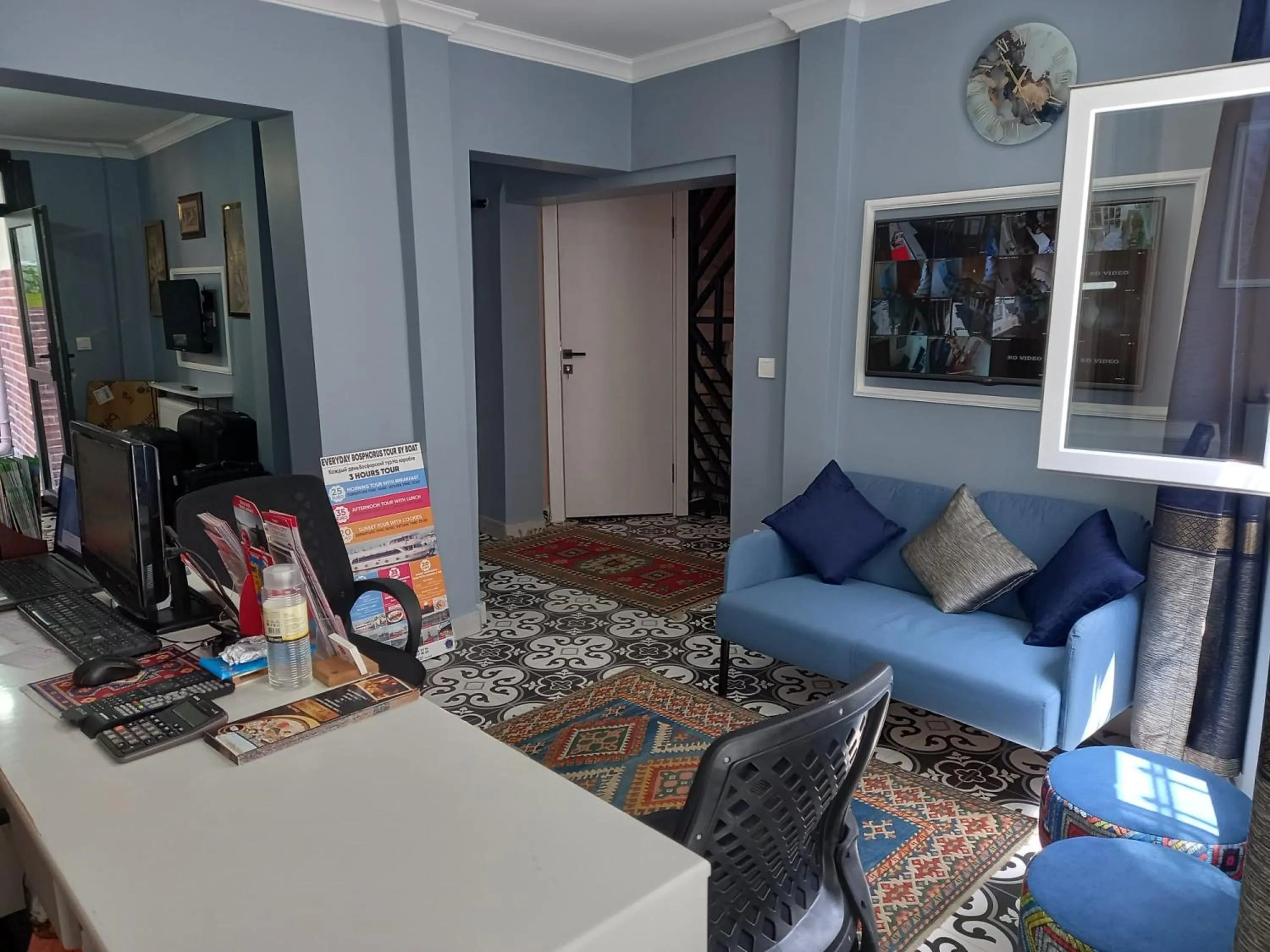 Lobby or reception in Emirhan Inn Hotel, Sultanahmet